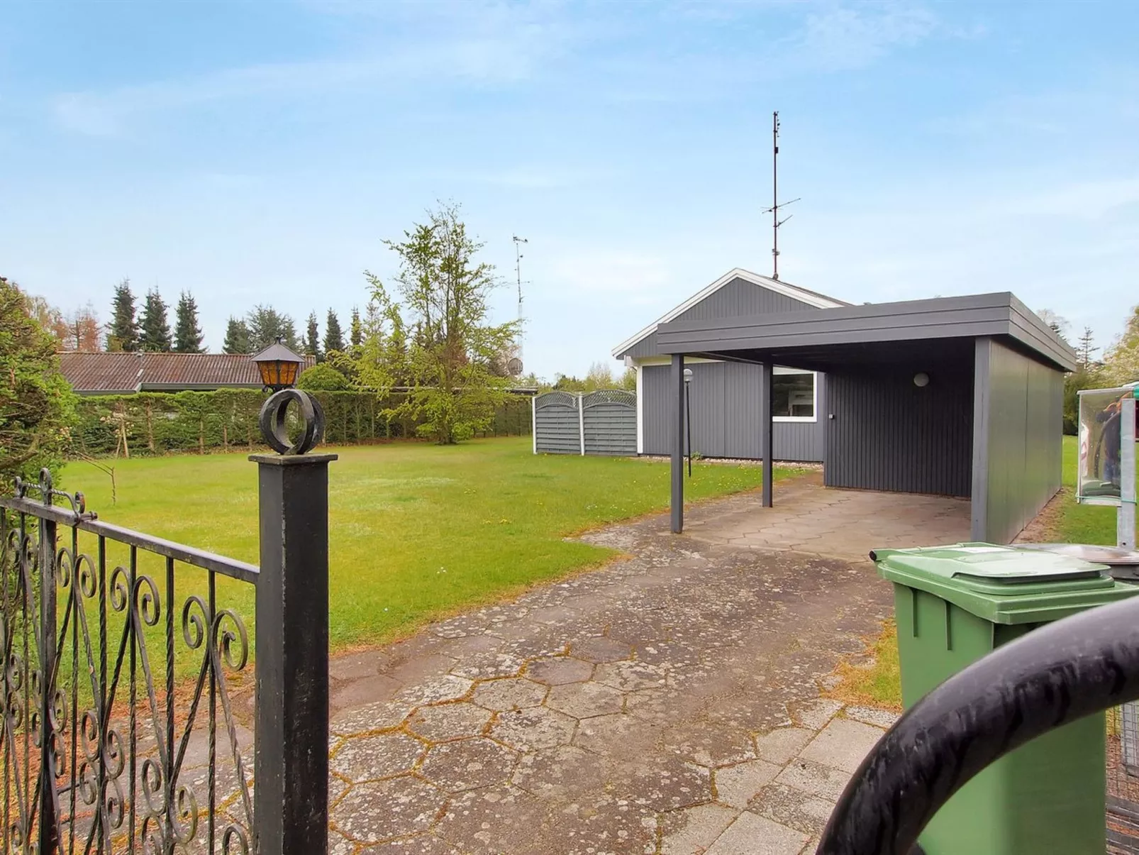 "Davida" - 400m from the sea-Outside
