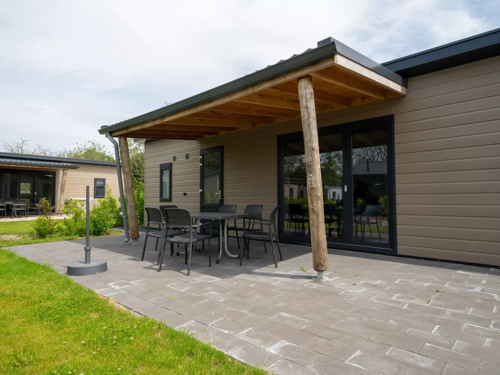 Pavilion 5-Outside