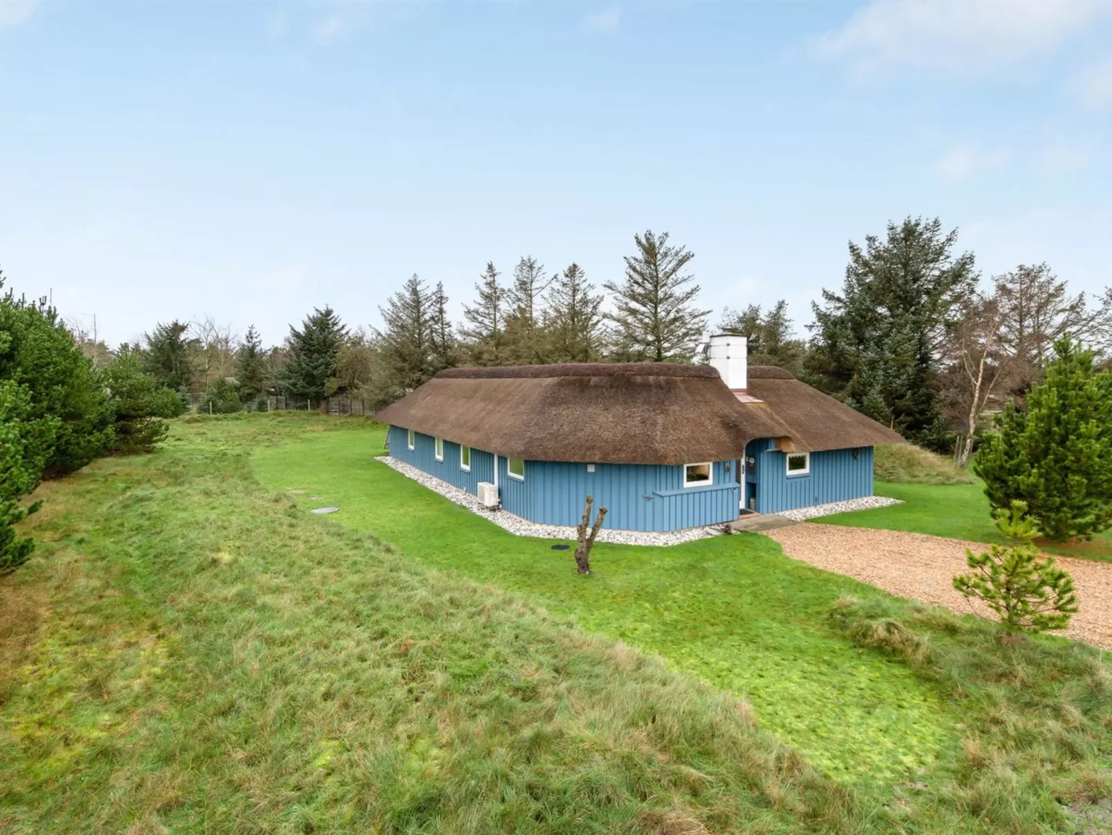 "Kenny" - 1.2km from the sea-Draußen