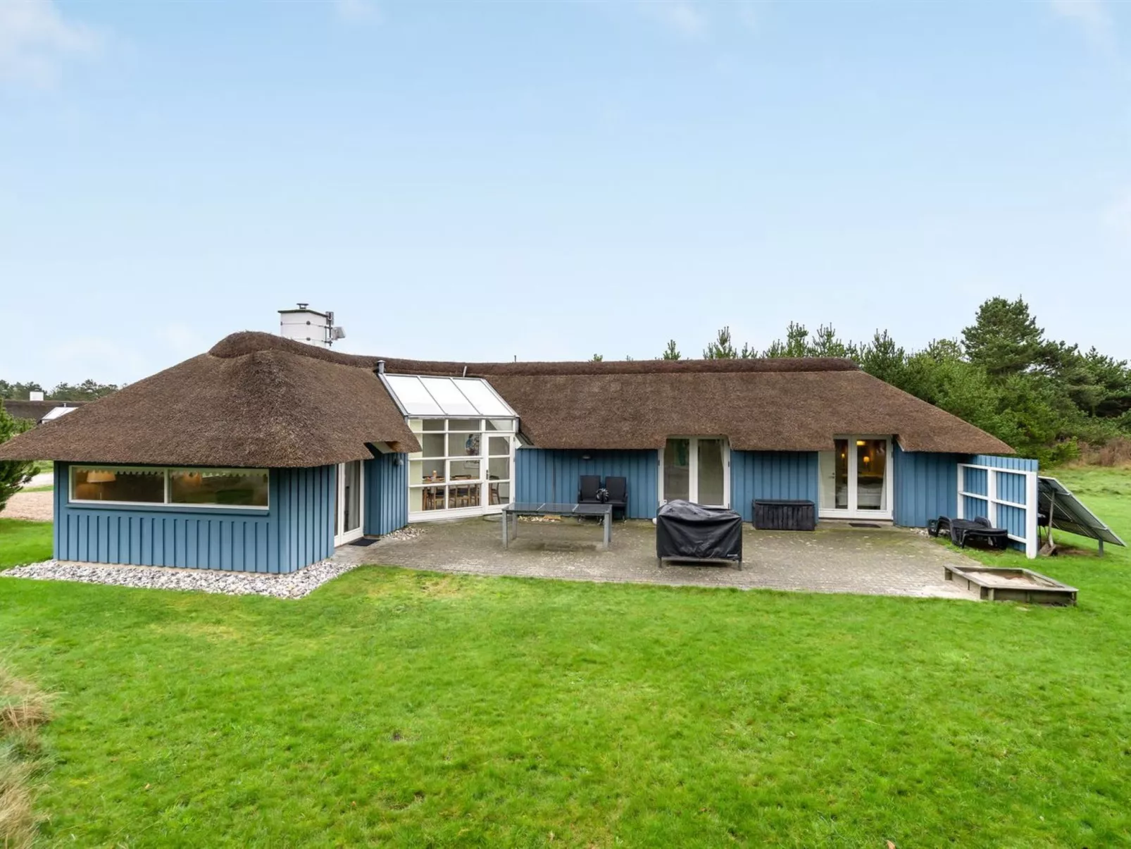 "Kenny" - 1.2km from the sea-Draußen
