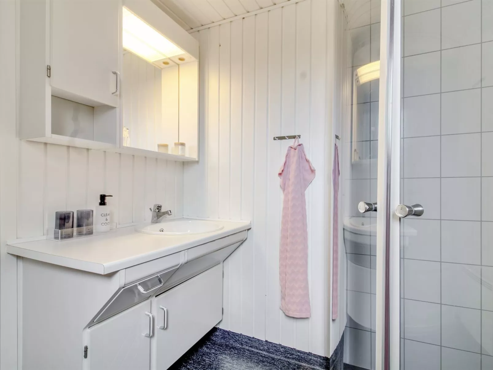 "Glady" - 500m from the sea-Inside