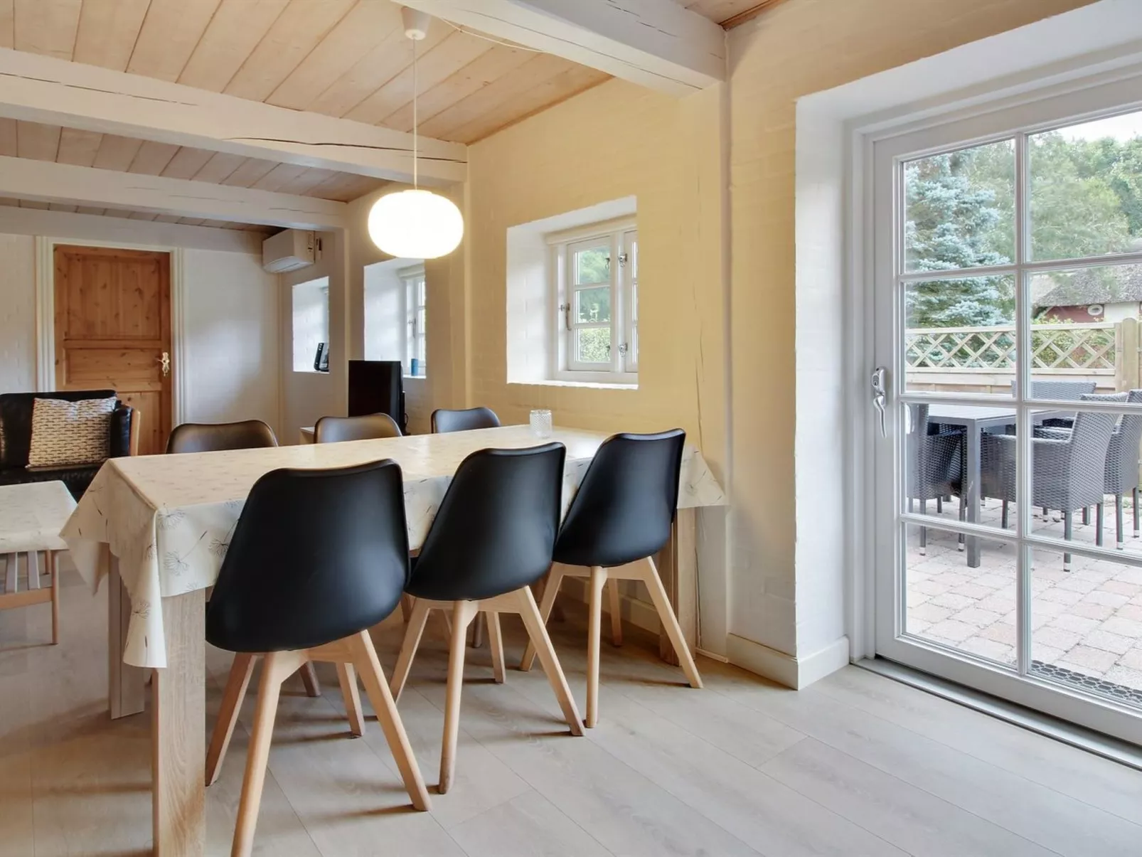 "Naili" - 3.1km from the sea-Drinnen