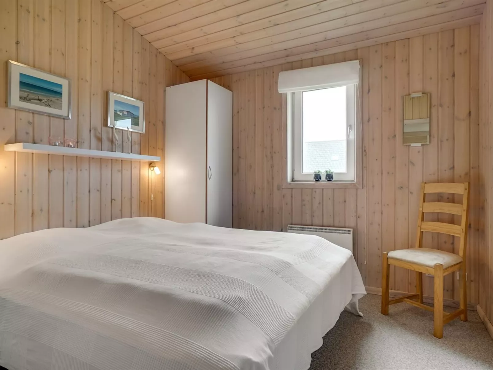 "Eyvin" - 100m from the sea-Inside