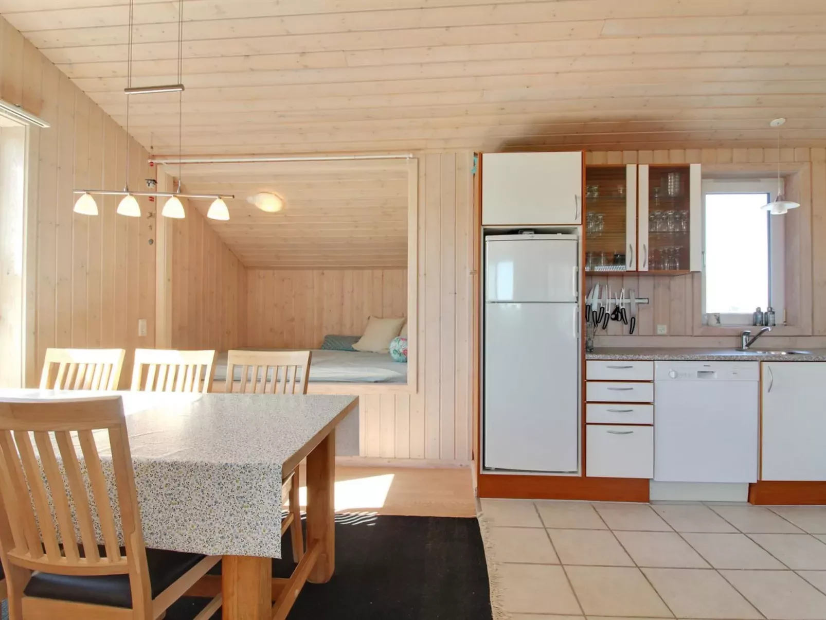 "Eyvin" - 100m from the sea-Inside