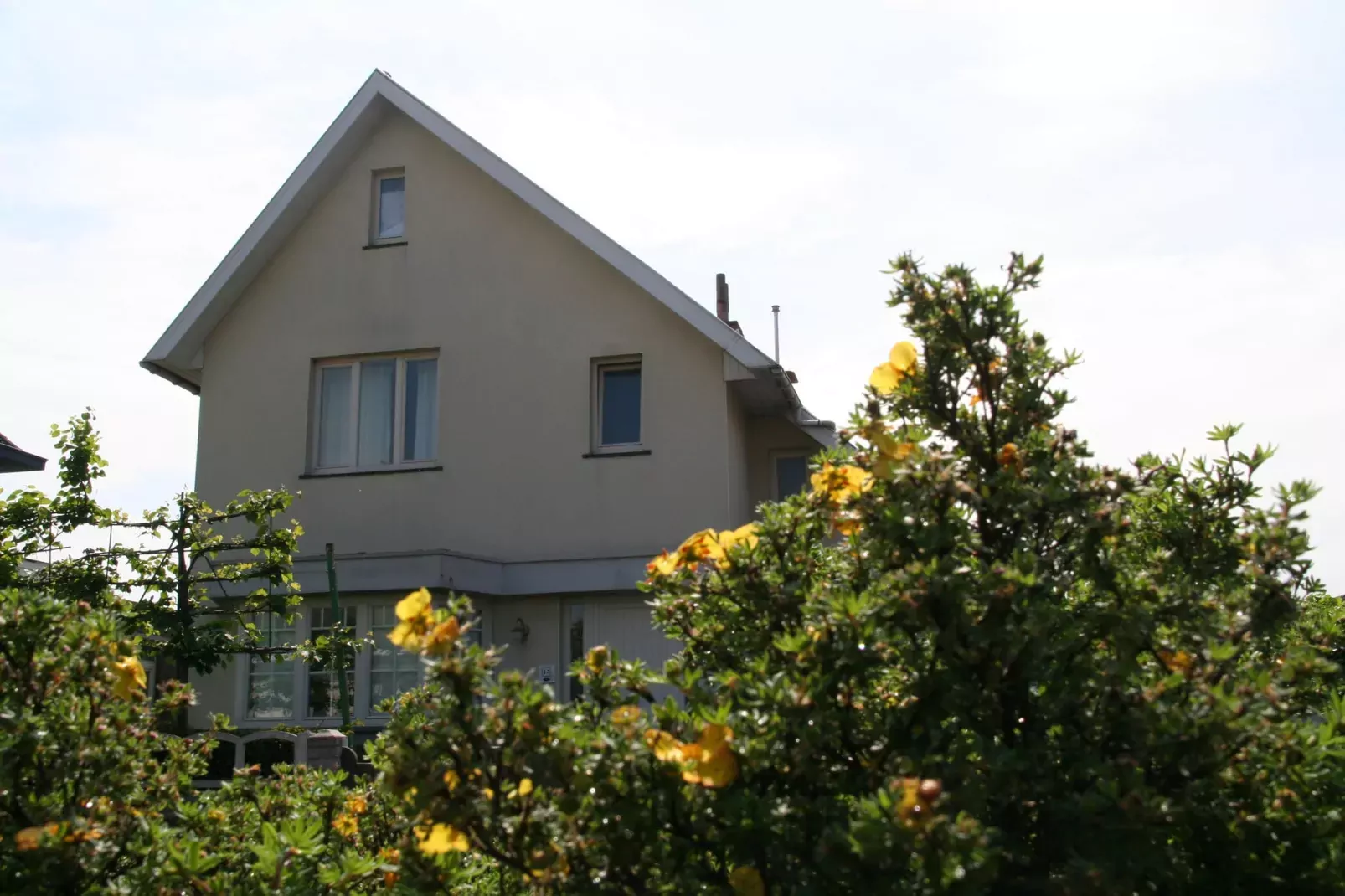 Normandie-Exterior summer