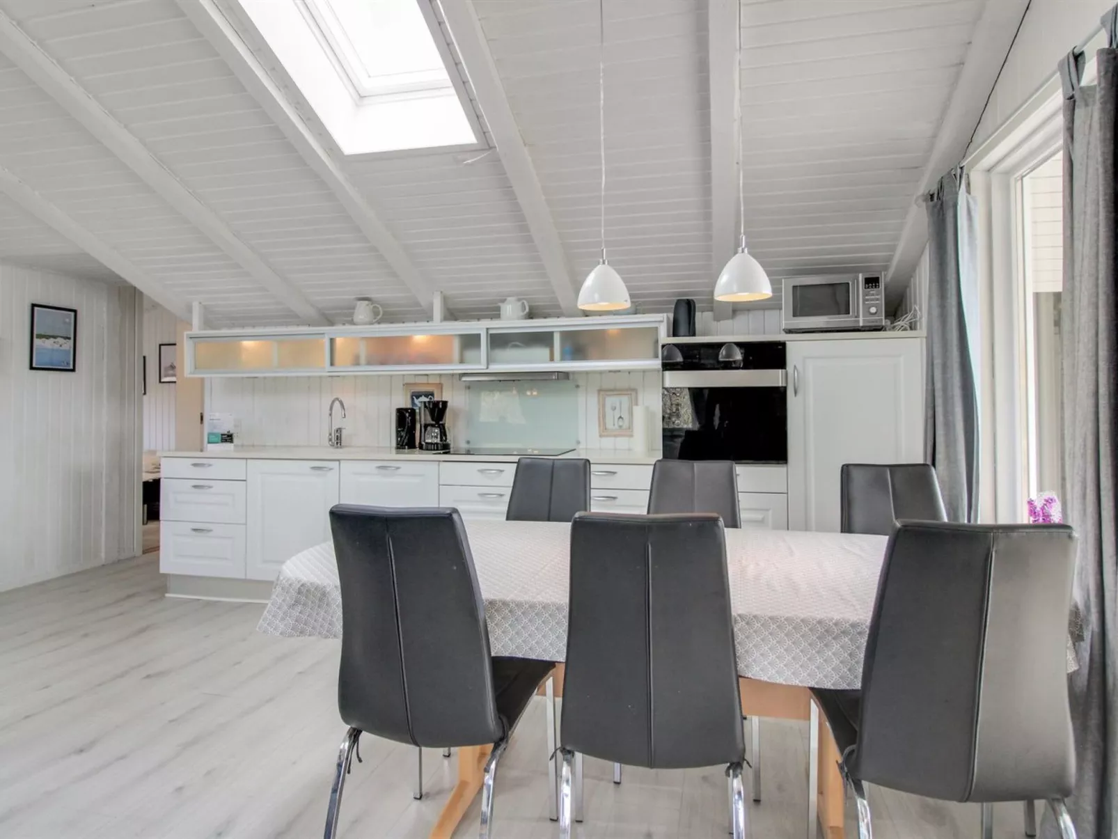 "Kari" - 900m from the sea-Inside