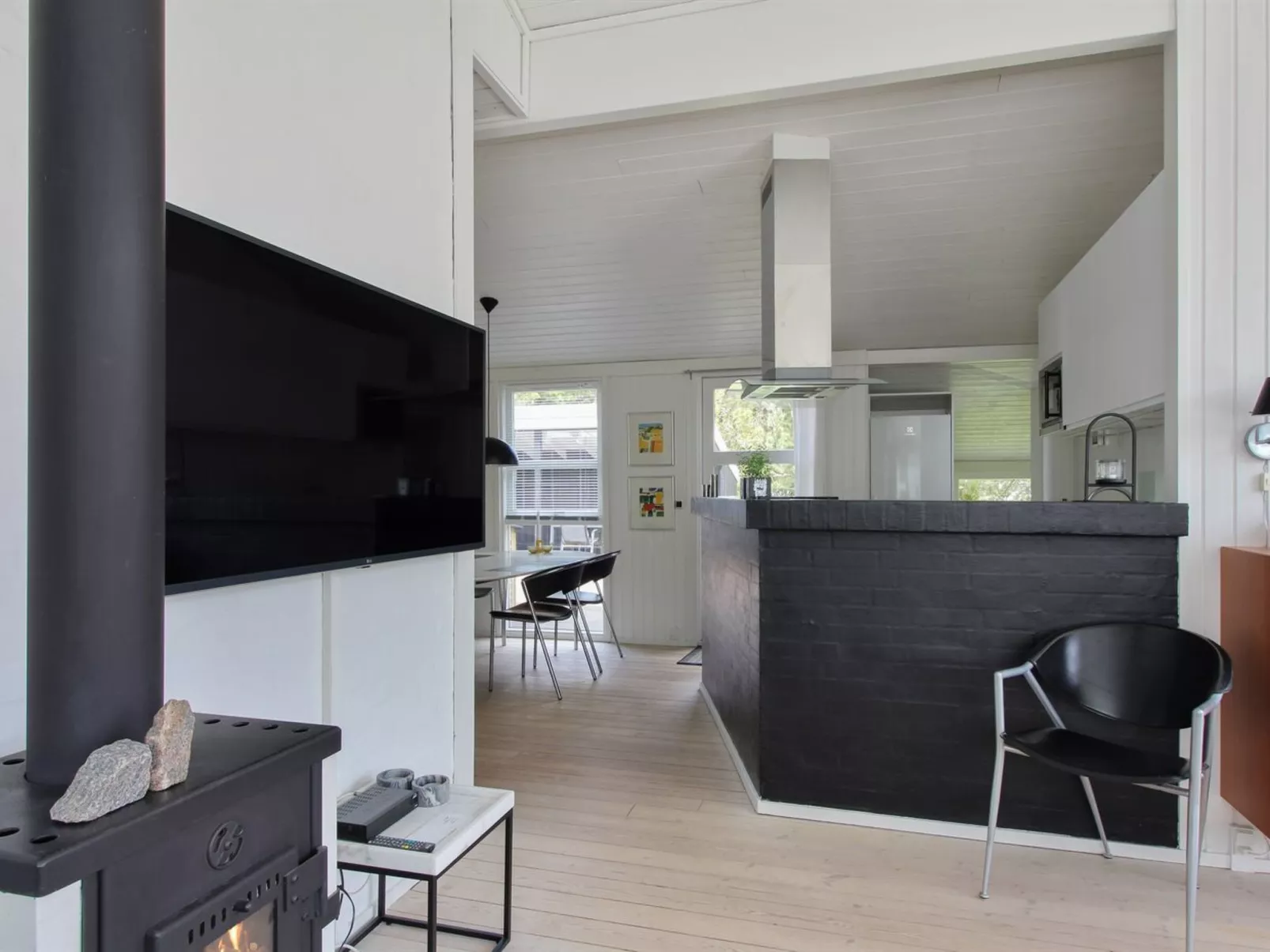 "Halwarth" - 250m from the sea-Inside