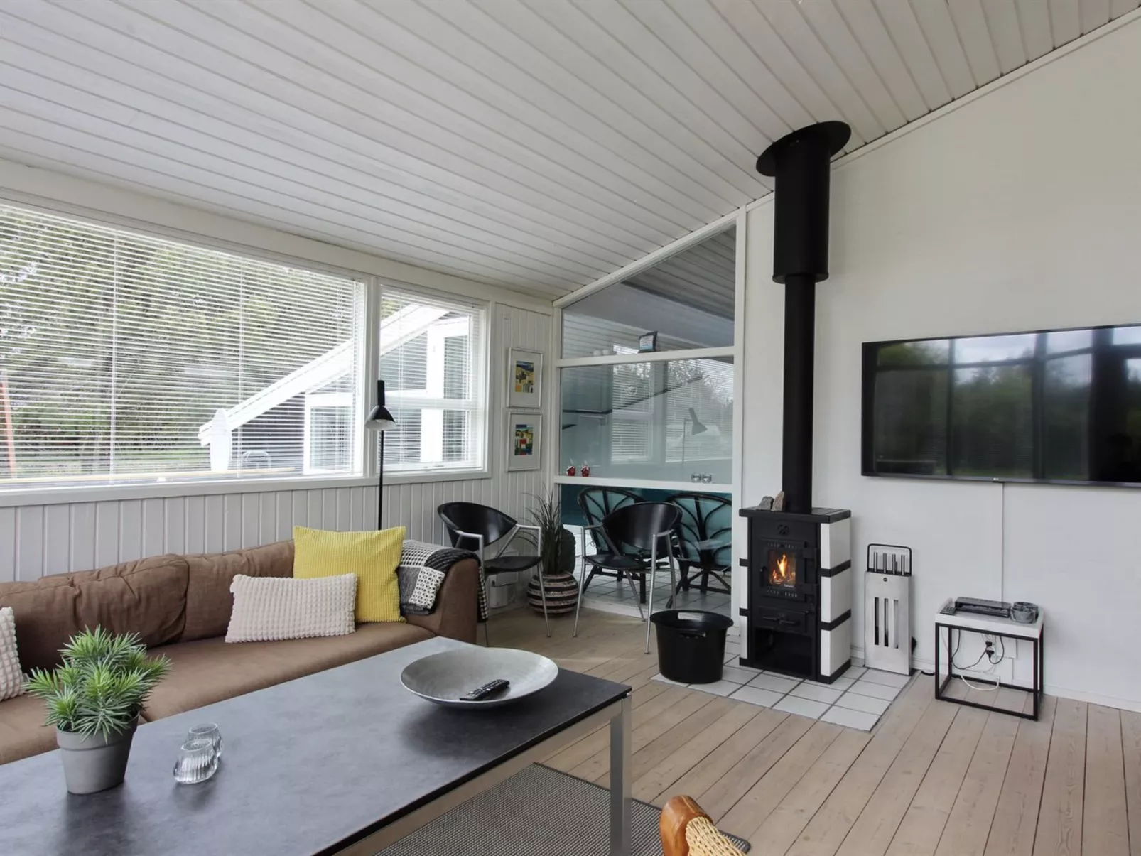 "Halwarth" - 250m from the sea-Inside