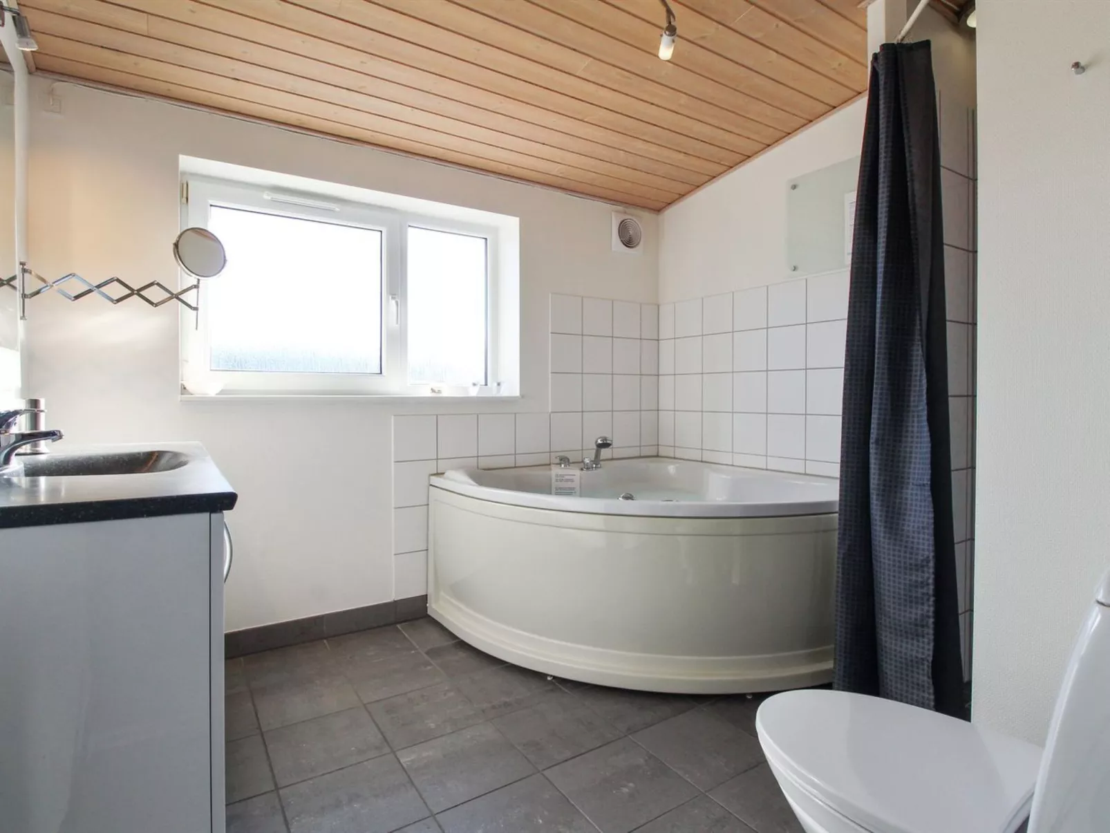 "Andersine" - 1km from the sea-Inside