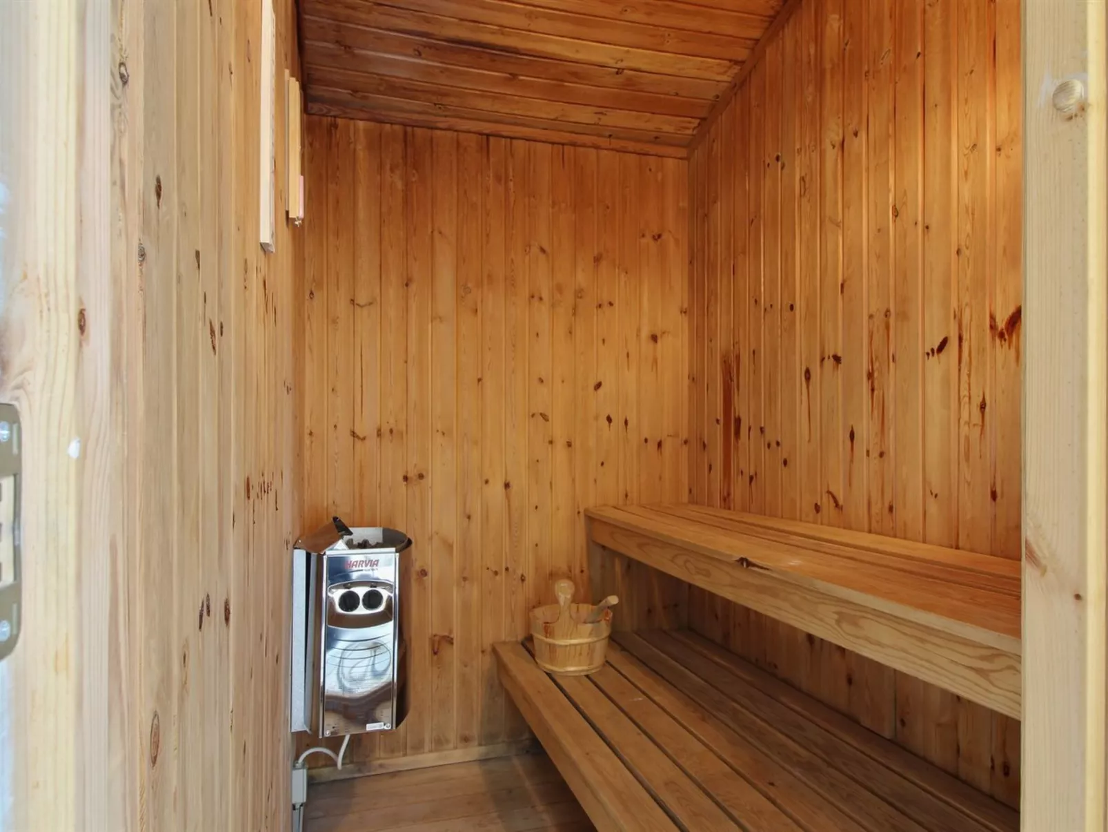"Halwarth" - 250m from the sea-Inside
