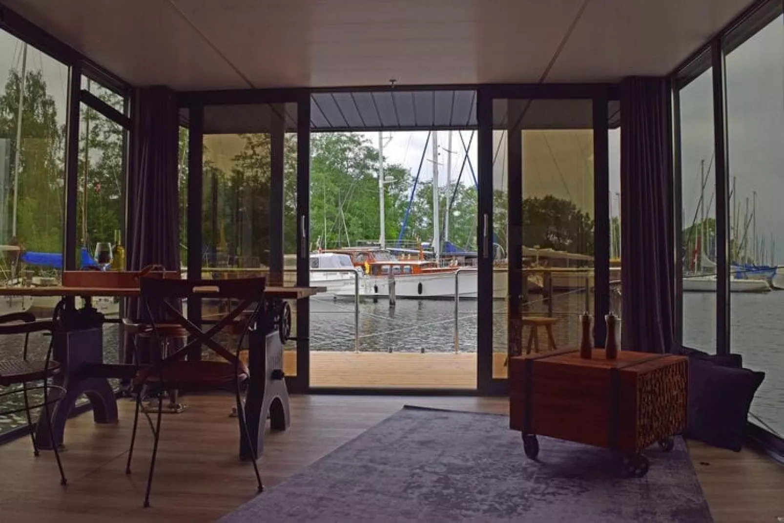 Hausboot Leni-Living room