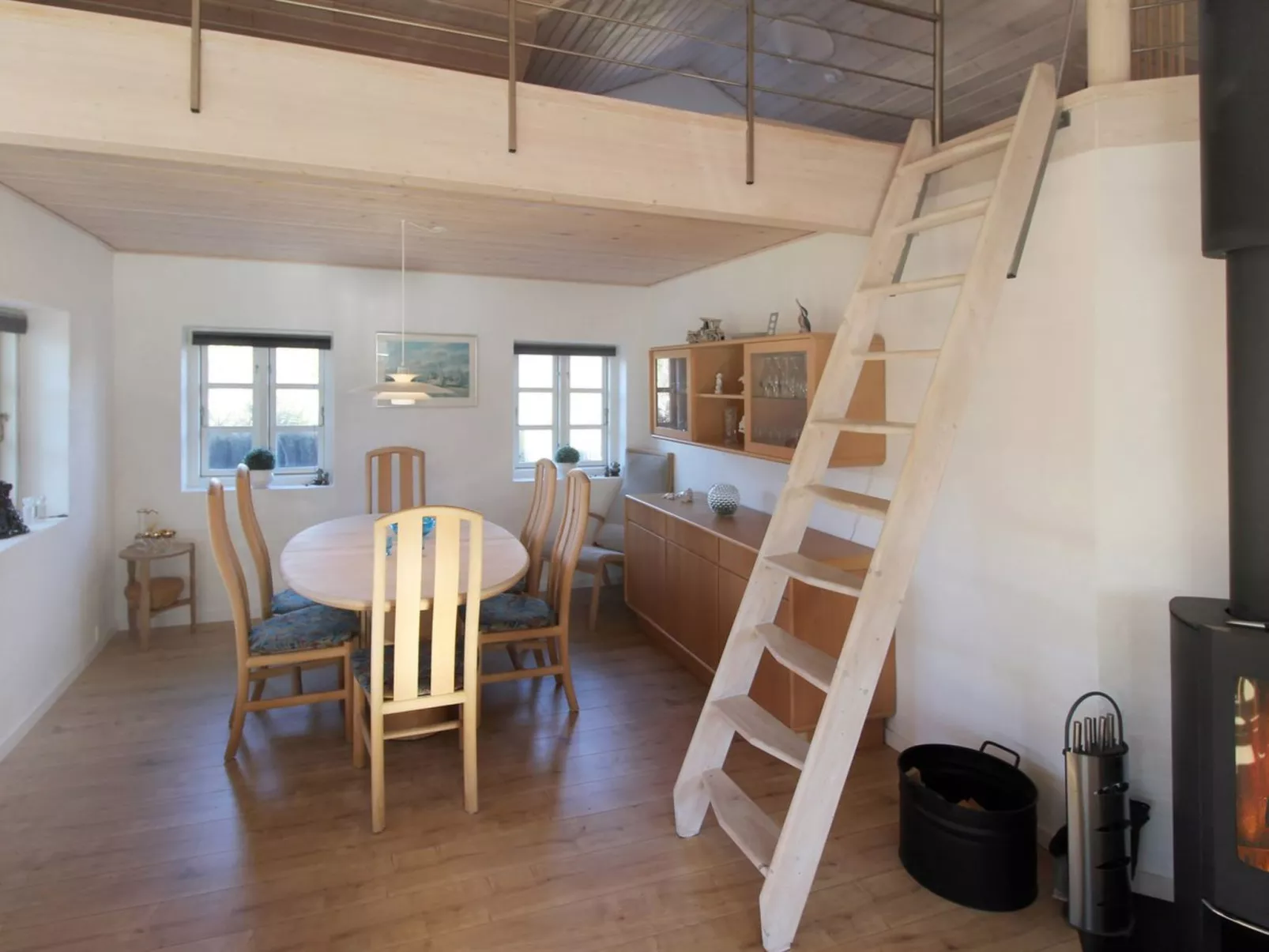 "Norman" - 150m from the sea-Inside