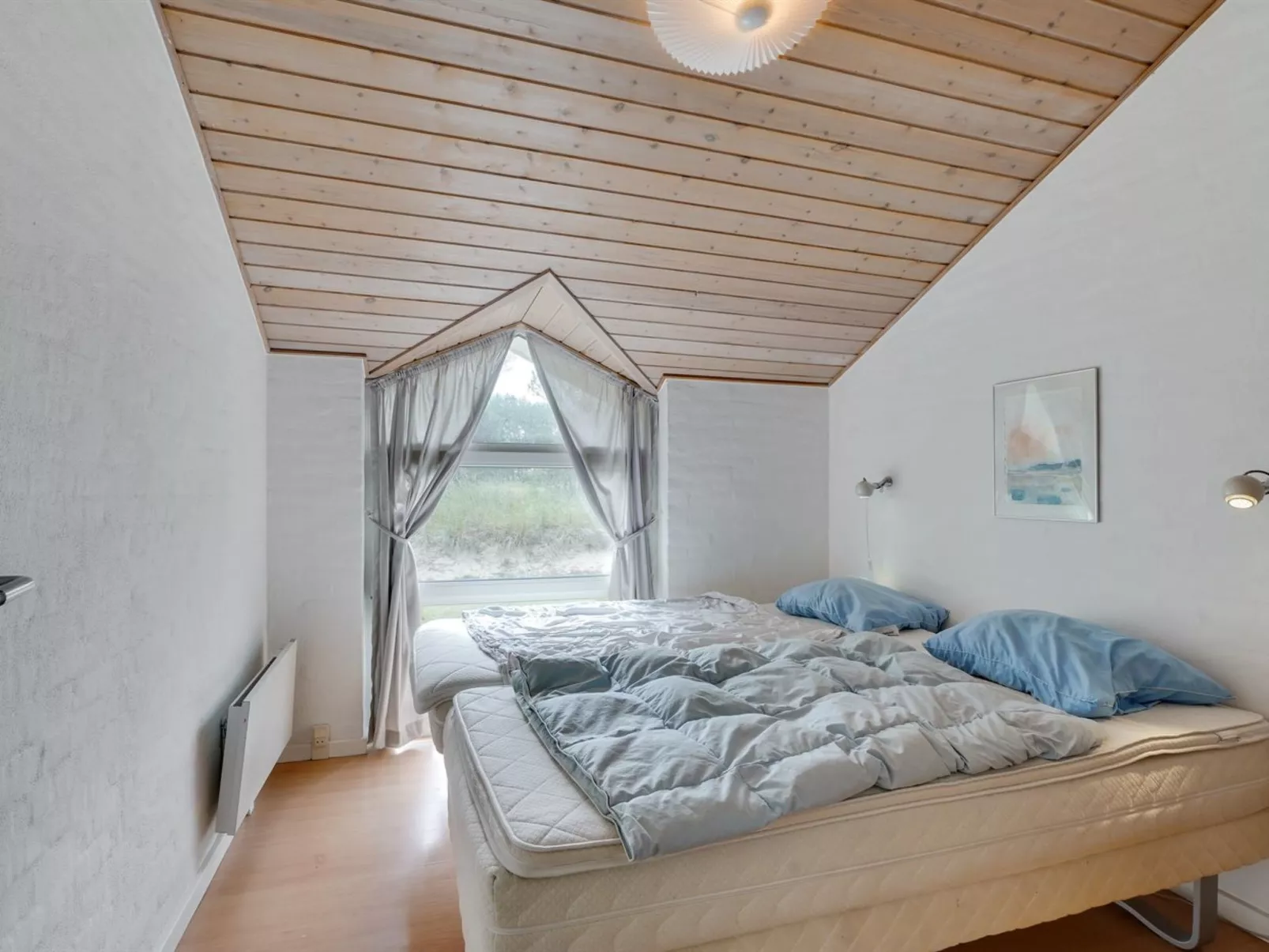 "Hariet" - 600m from the sea-Inside