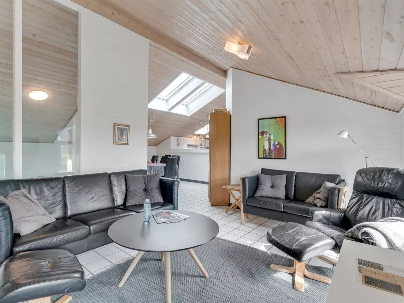 "Hariet" - 600m from the sea-Inside