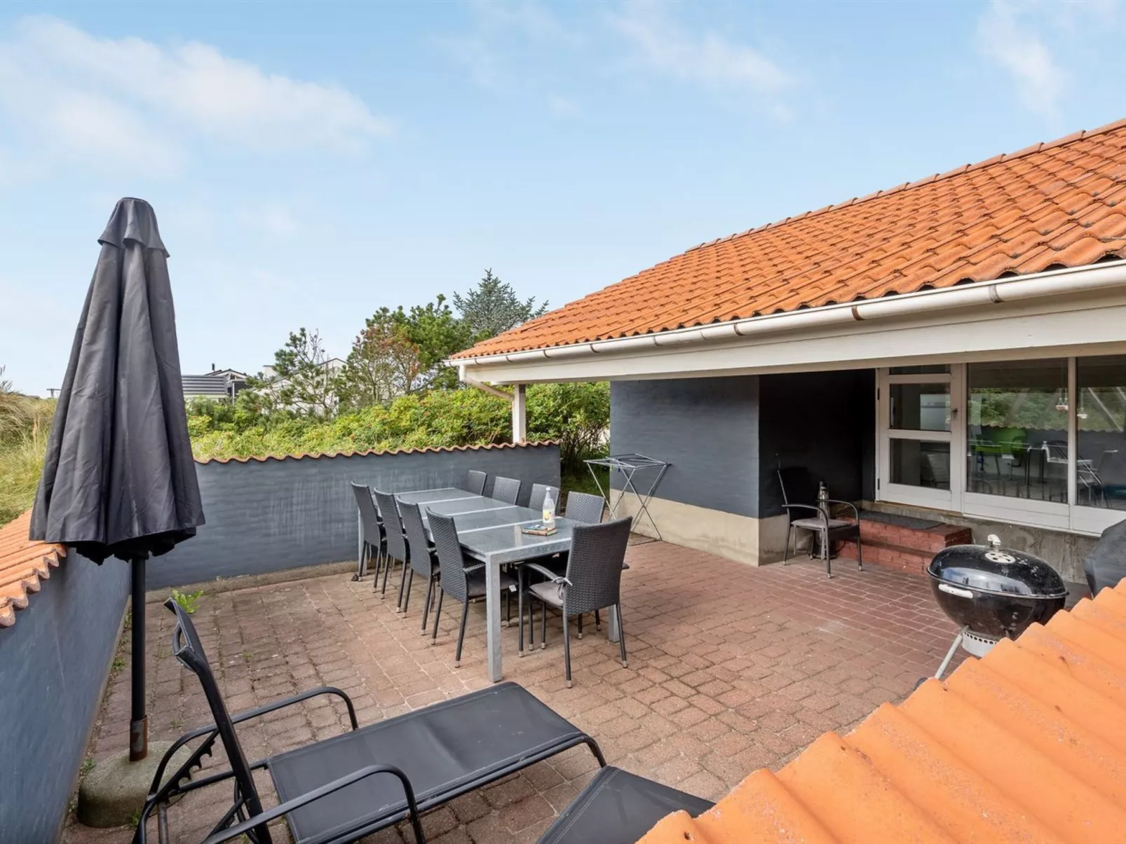 "Hariet" - 600m from the sea-Outside