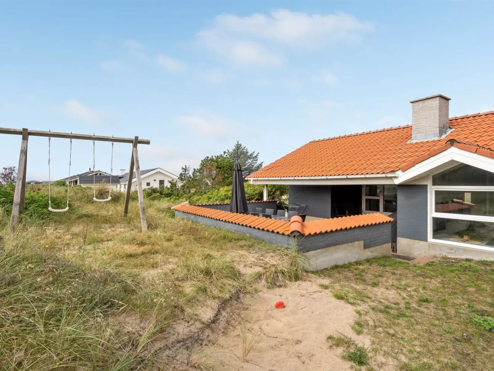 "Hariet" - 600m from the sea-Outside