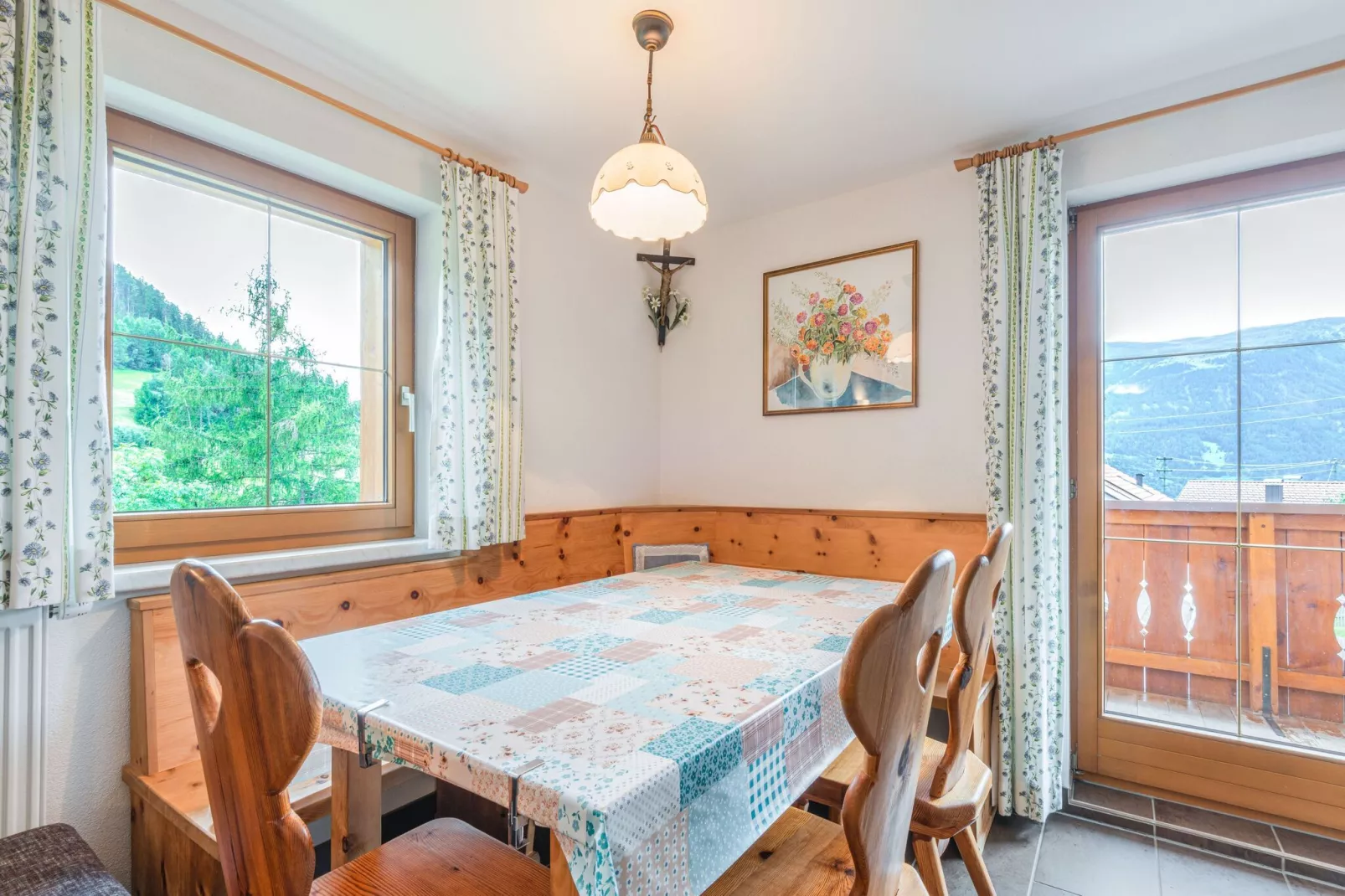 Appartement Almrose-Salle à manger