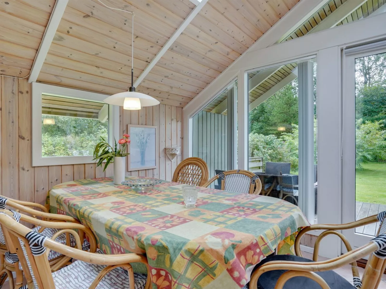 "Snefrid" - 12km from the sea-Drinnen