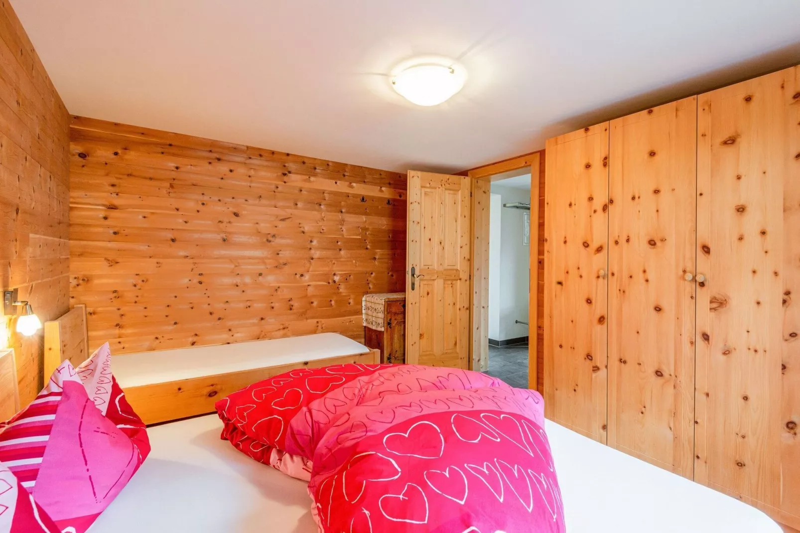 Appartement Almrose-Chambre