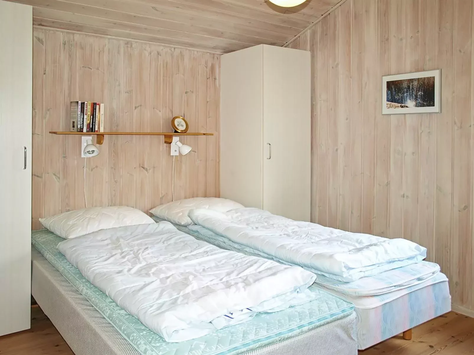 "Tia" - 900m from the sea-Inside