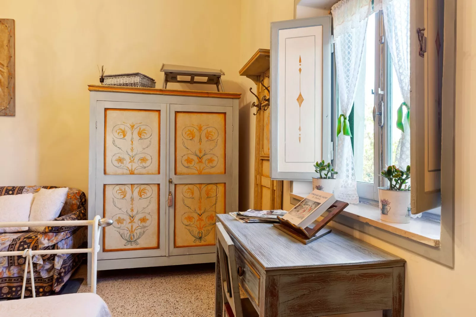 Antico Leccio-Bedroom