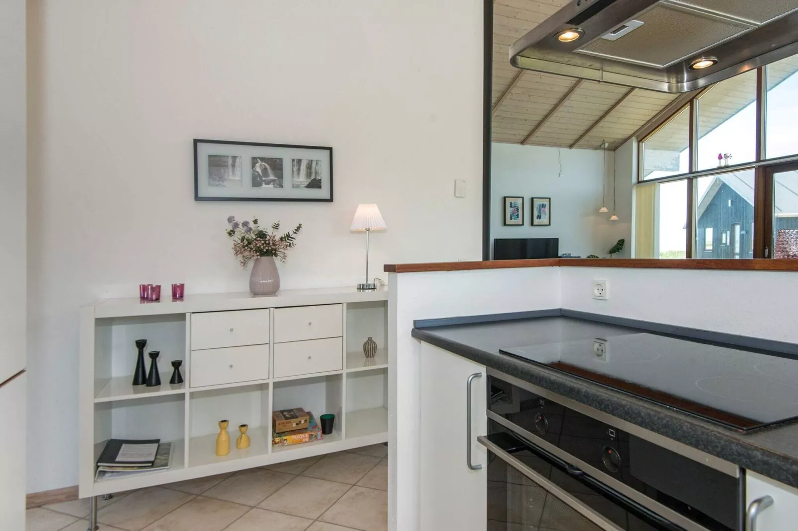 Tranquil Retreat in Thorsminde-By Traum-Indoor