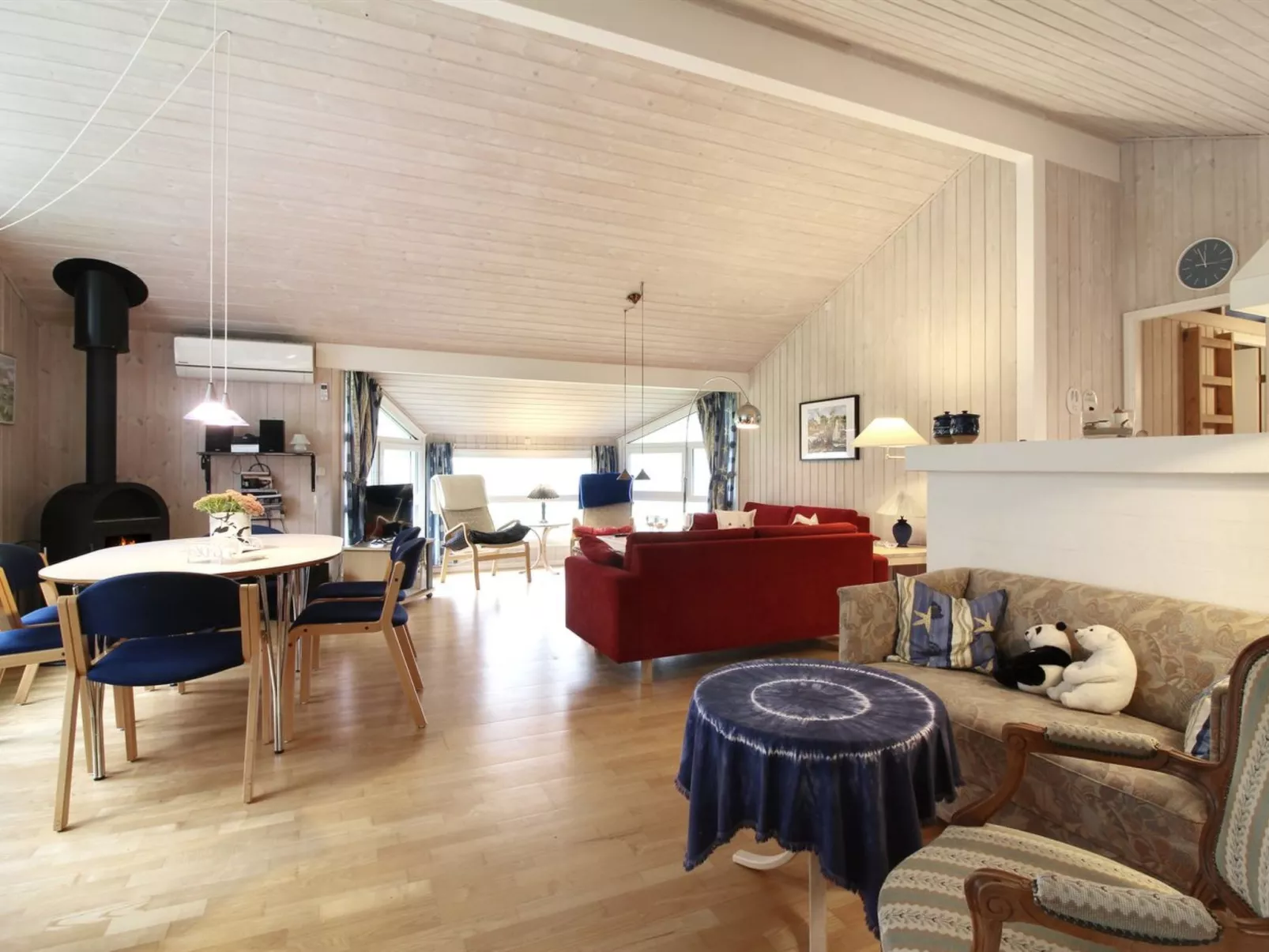 "Vilmar" - 1.2km from the sea-Inside