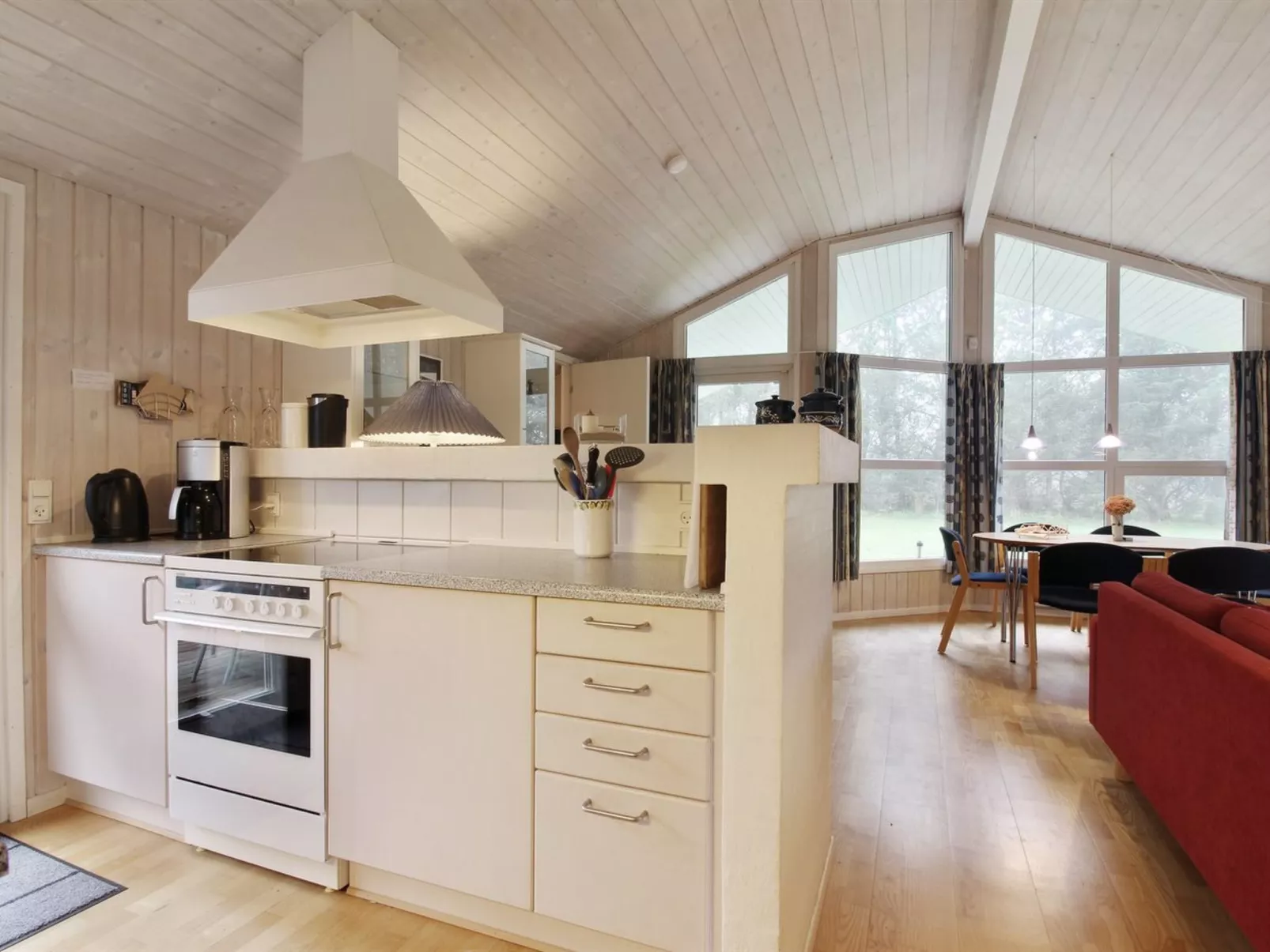 "Vilmar" - 1.2km from the sea-Inside
