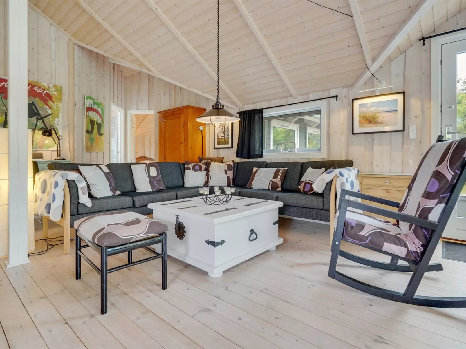 "Zelda" - 300m from the sea-Inside
