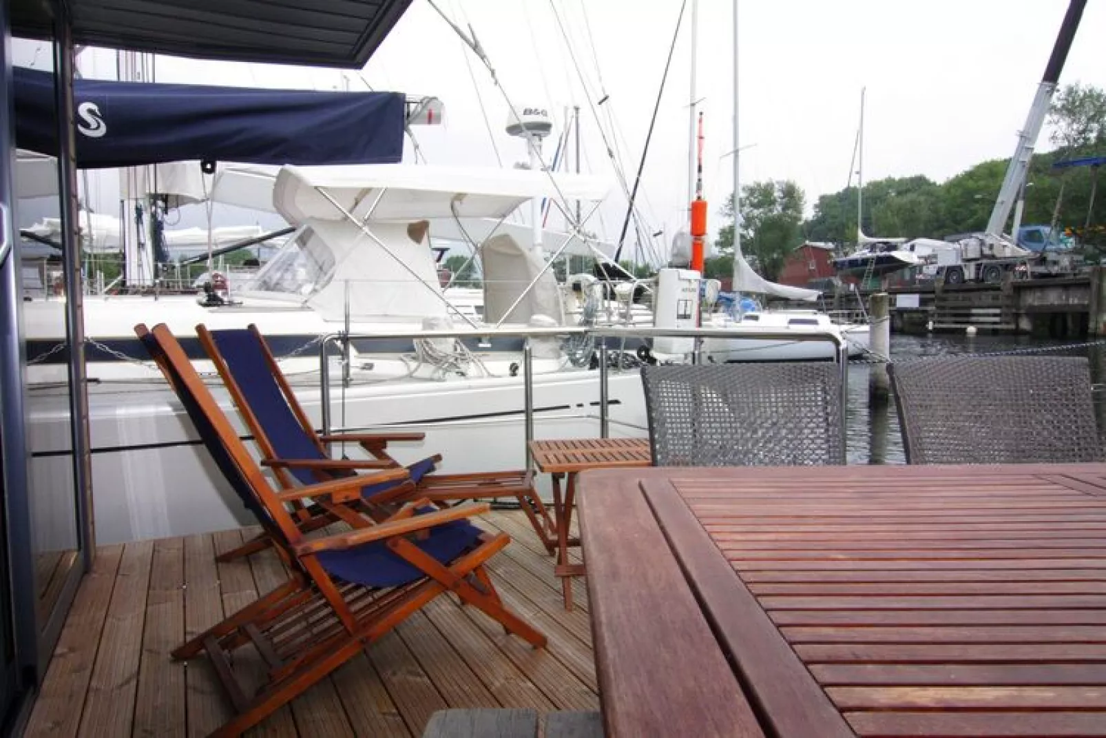 Hausboot Lina-Terrasse
