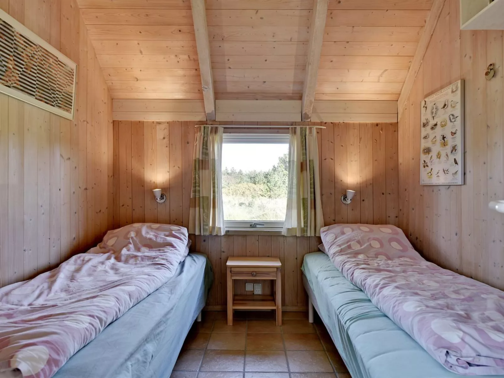 "Ansine" - 1.2km from the sea-Inside