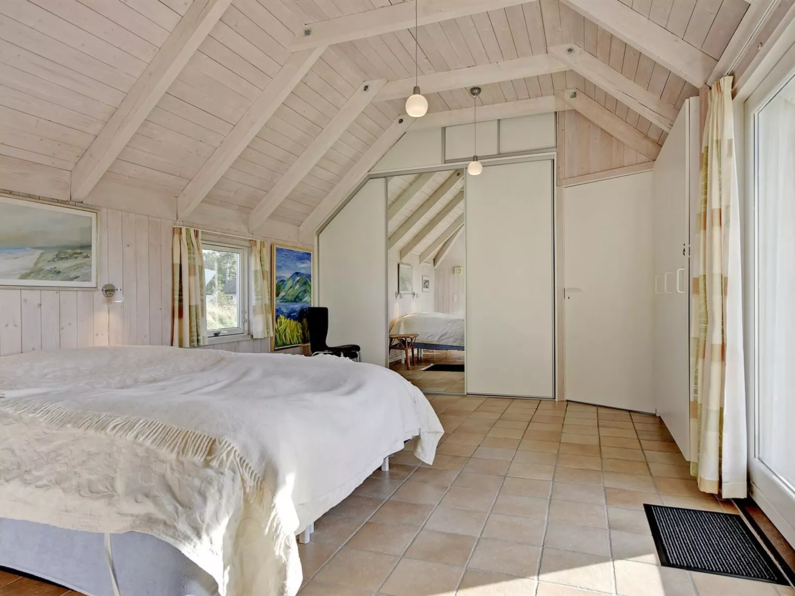 "Ansine" - 1.2km from the sea-Inside