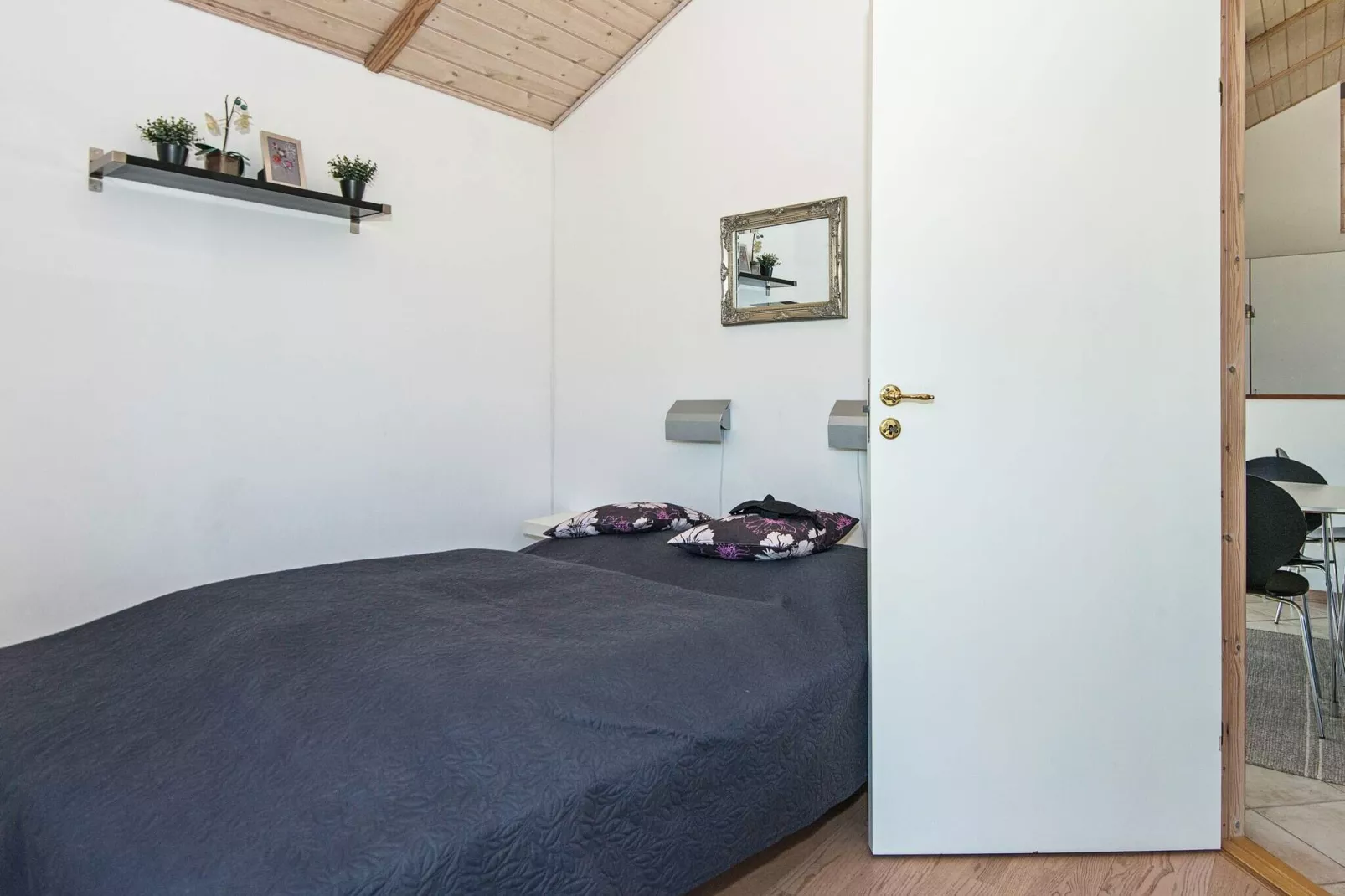 Tranquil Retreat in Thorsminde-By Traum-Indoor