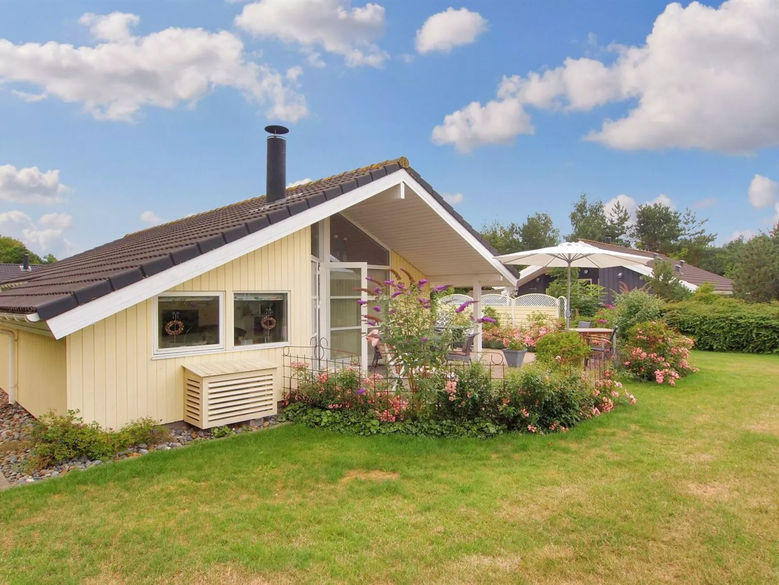 "Lilia" - 900m from the sea-Outside