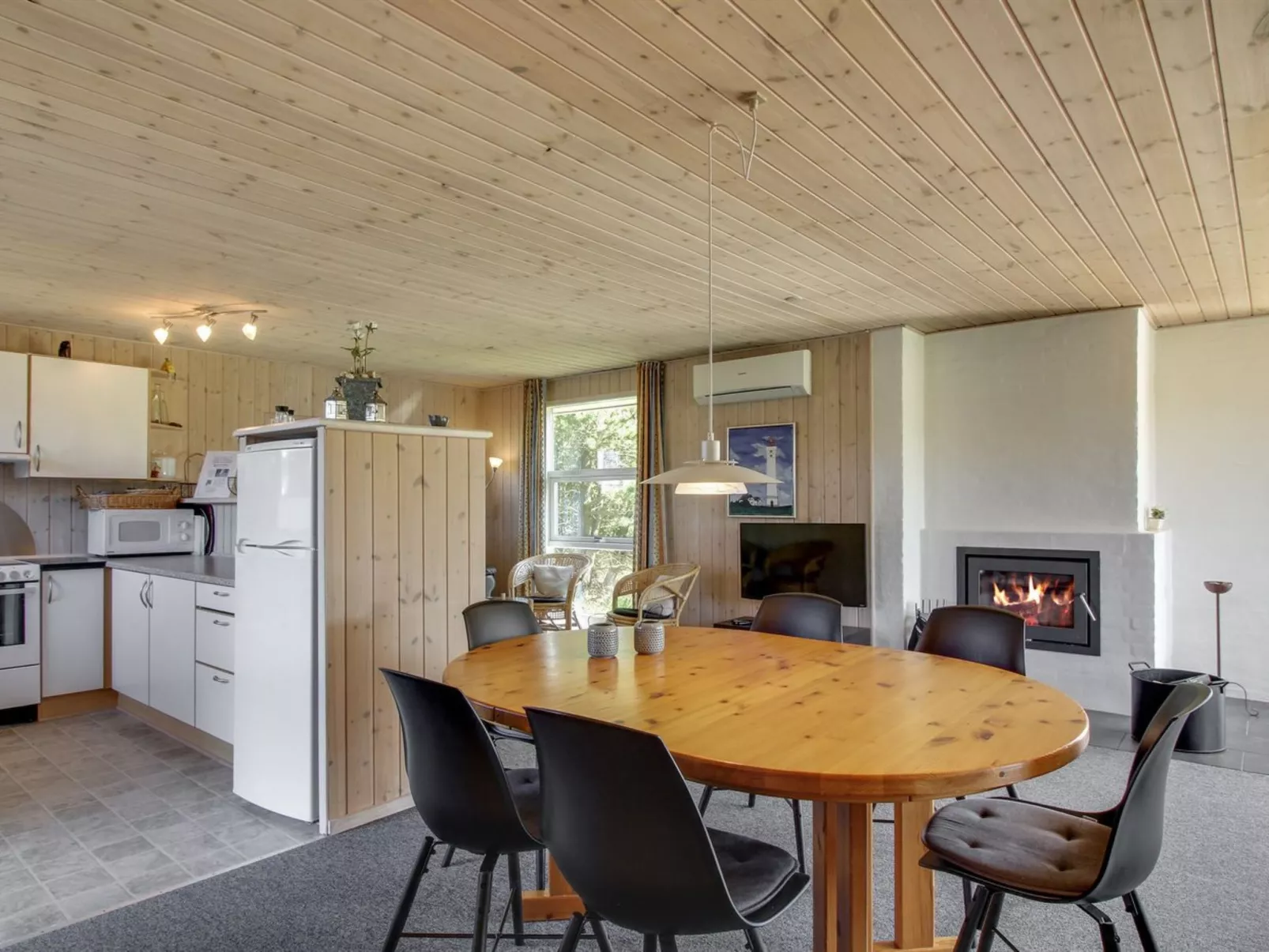 "Aimo" - 1.8km from the sea-Drinnen