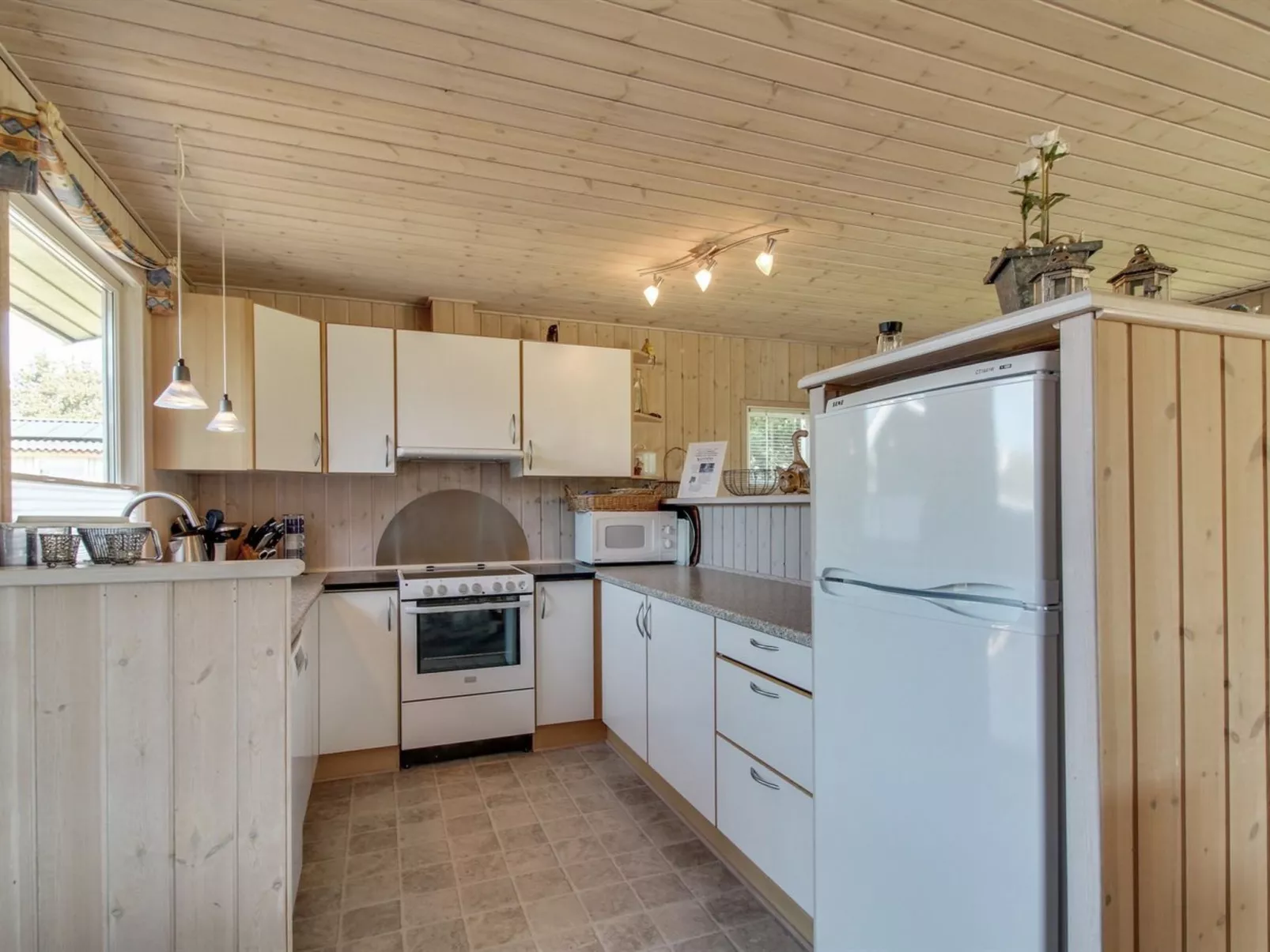 "Aimo" - 1.8km from the sea-Drinnen