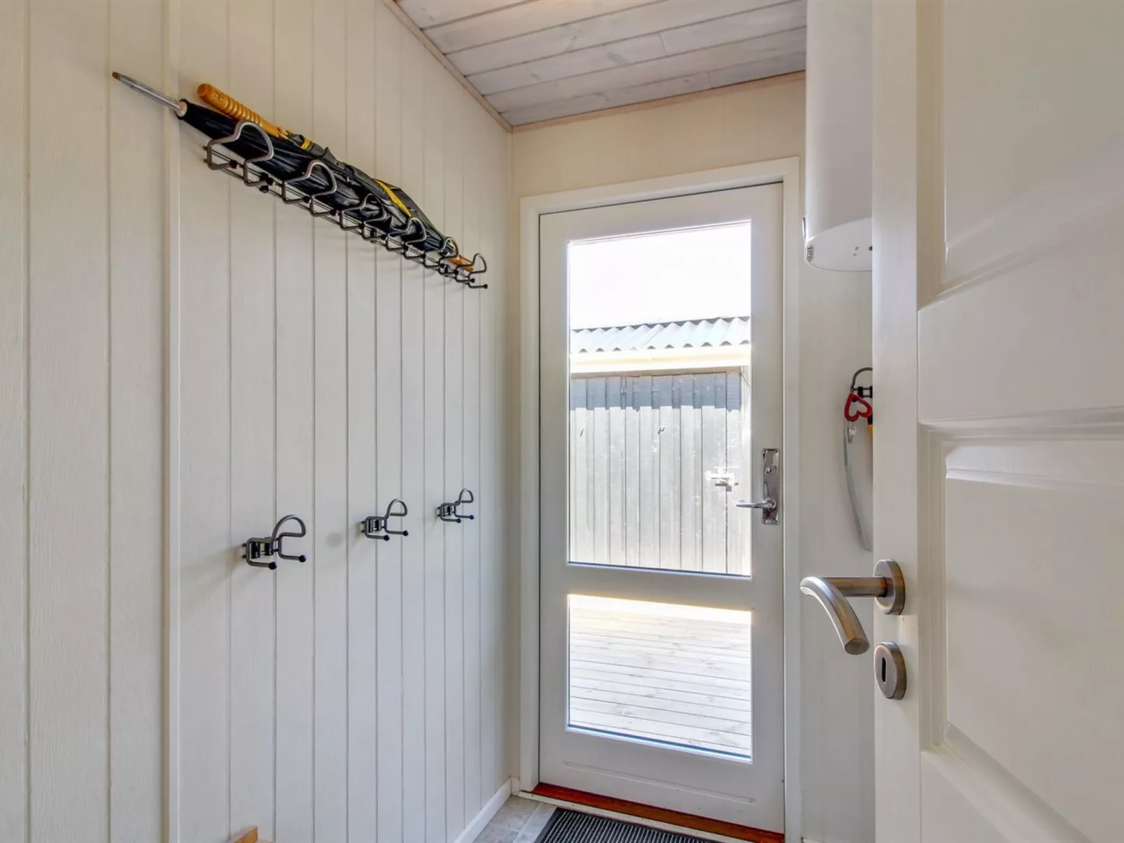 "Aimo" - 1.8km from the sea-Drinnen