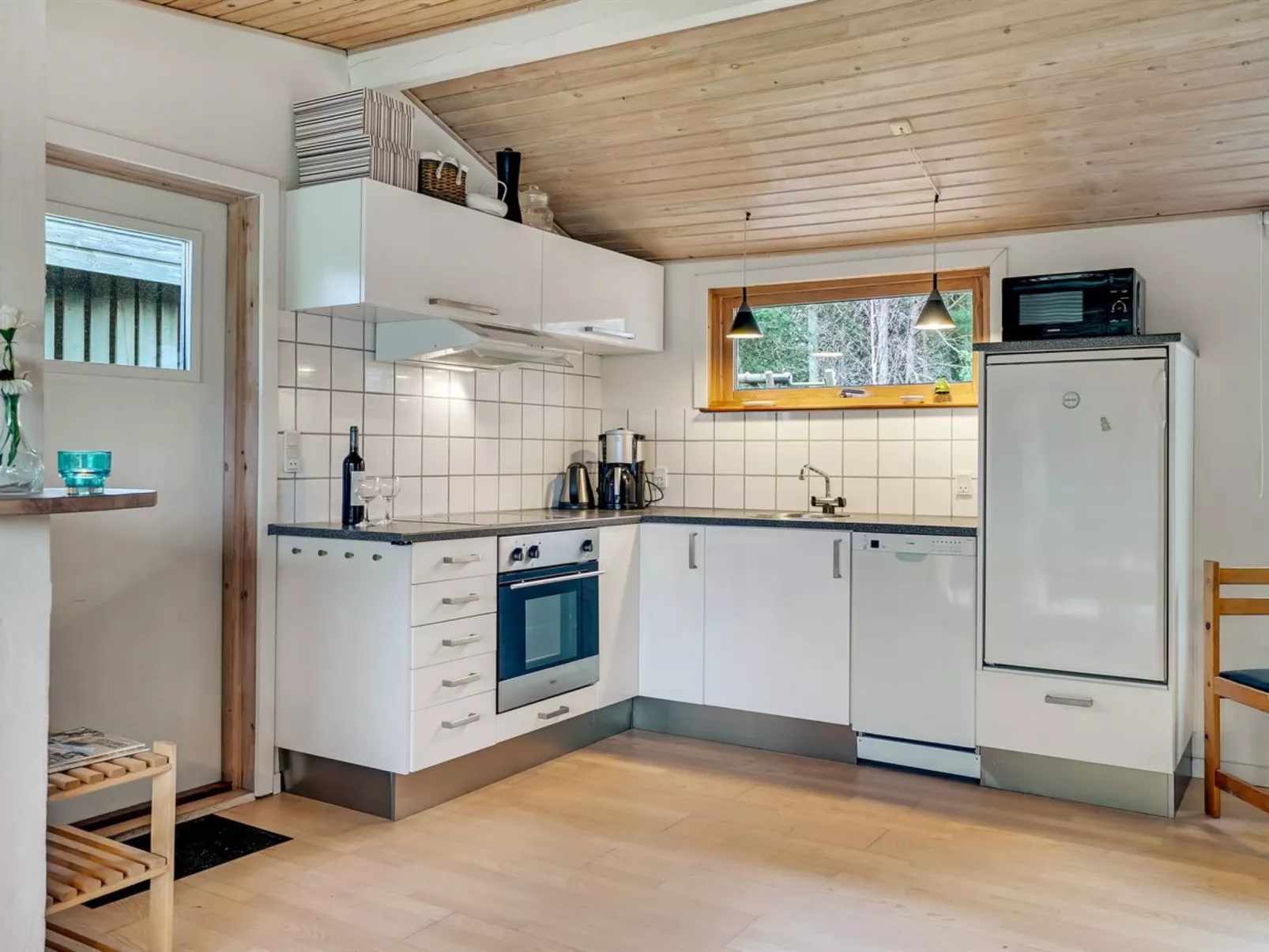 "Joosua" - 400m from the sea-Drinnen