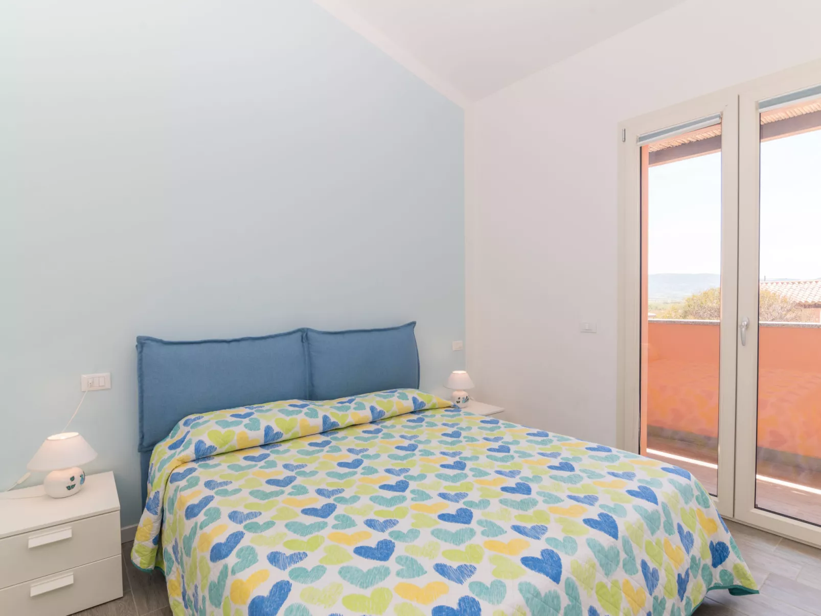 Baia delle Mimose-Inside