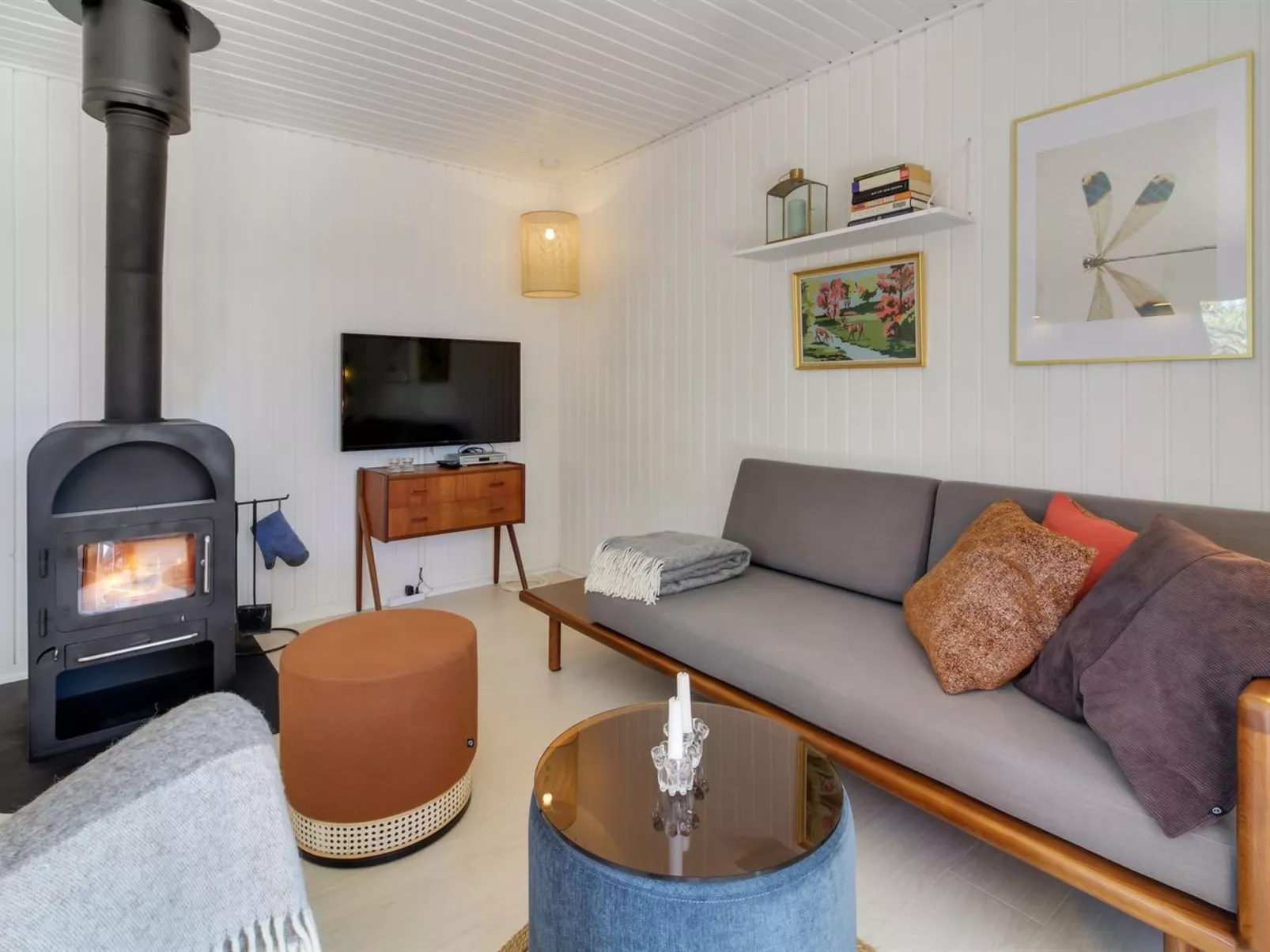 "Aulikki" - 900m from the sea-Inside