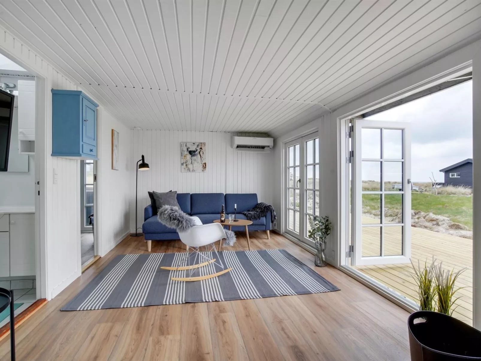 "Adina" - 50m from the sea-Inside