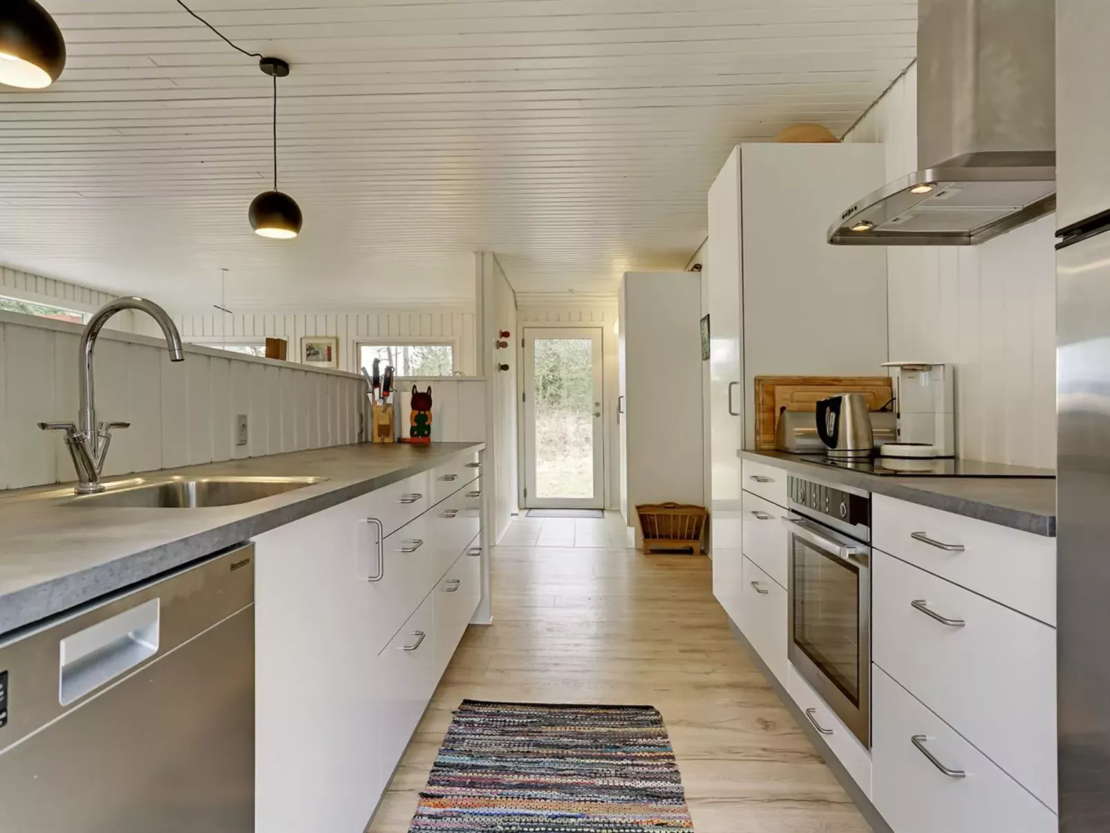 "Tove" - 1.5km from the sea-Inside