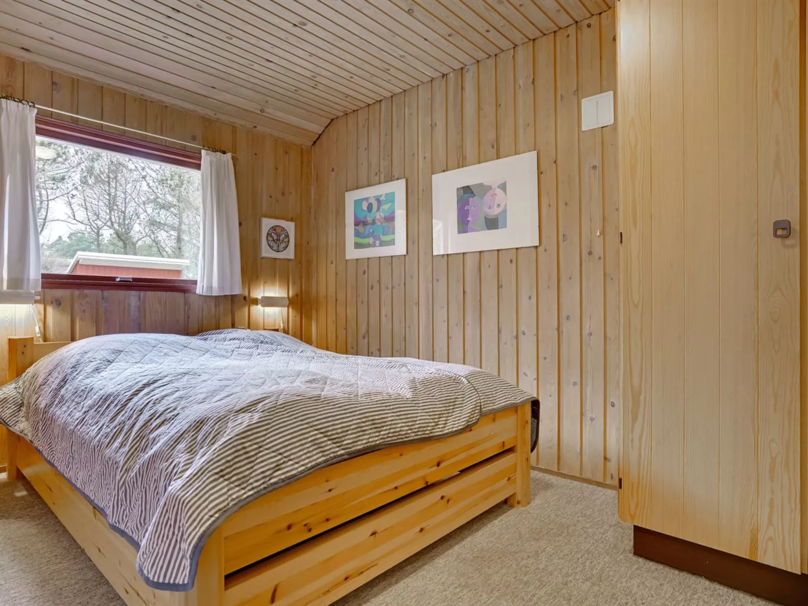 "Tove" - 1.5km from the sea-Inside