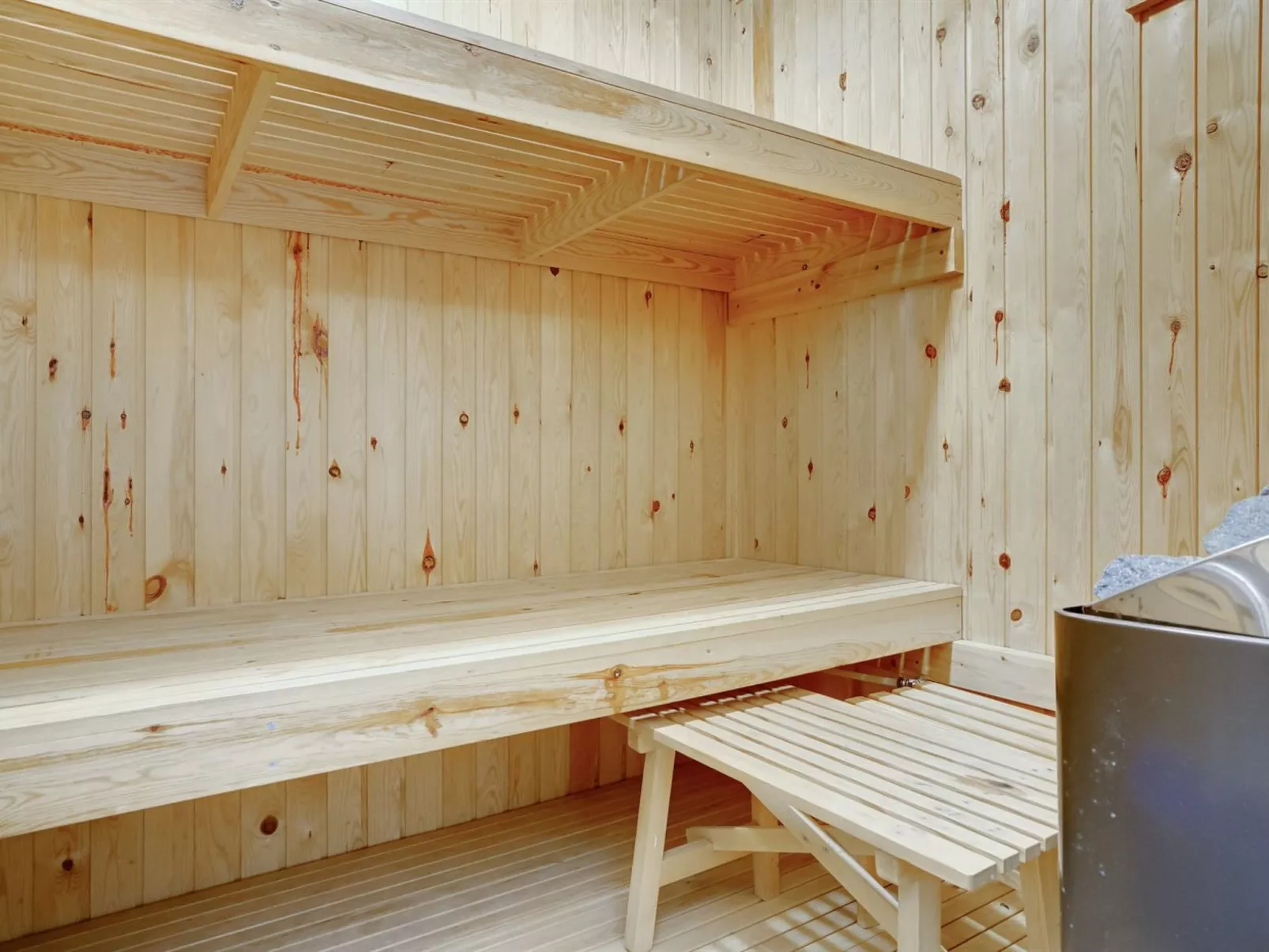 "Tove" - 1.5km from the sea-Inside