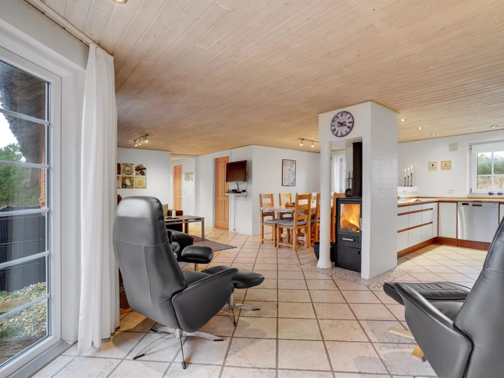 "Seppo" - 900m from the sea-Inside