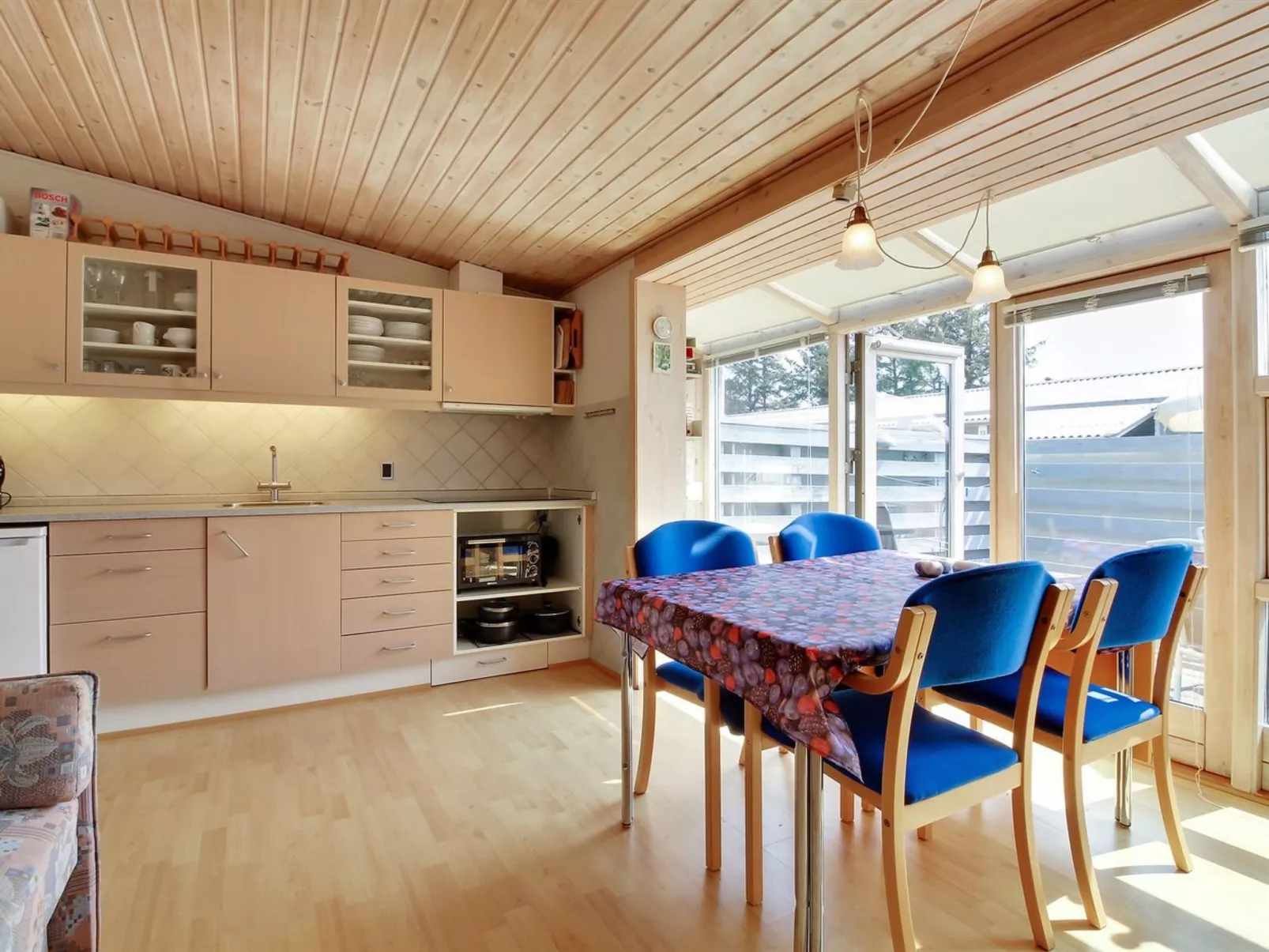 "Genadij" - 1km from the sea-Inside