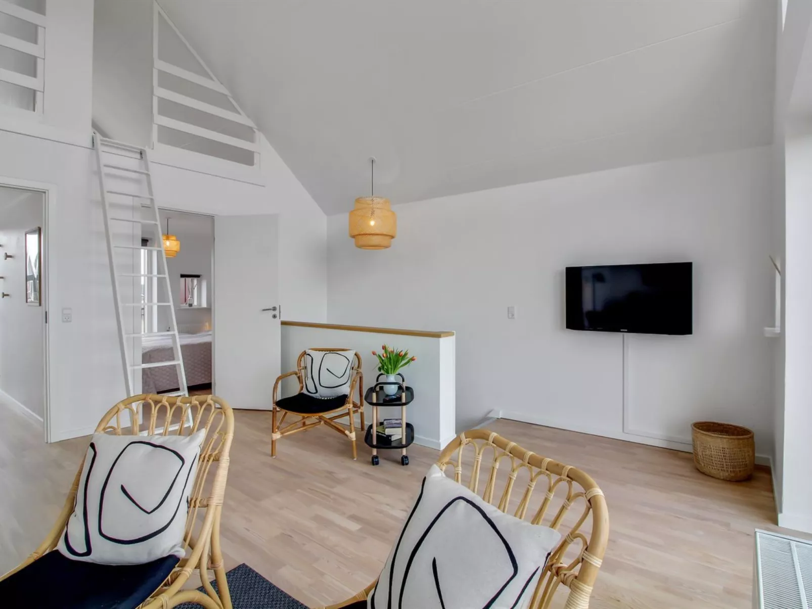 "Keimo" - 600m from the sea-Inside