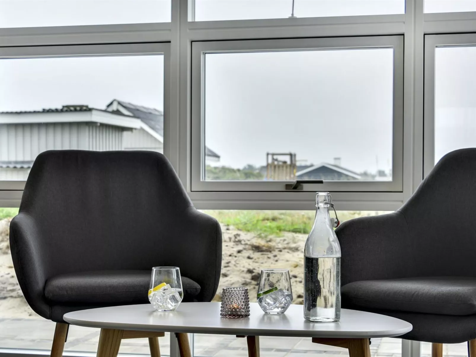 "Ennie" -  from the sea-Drinnen