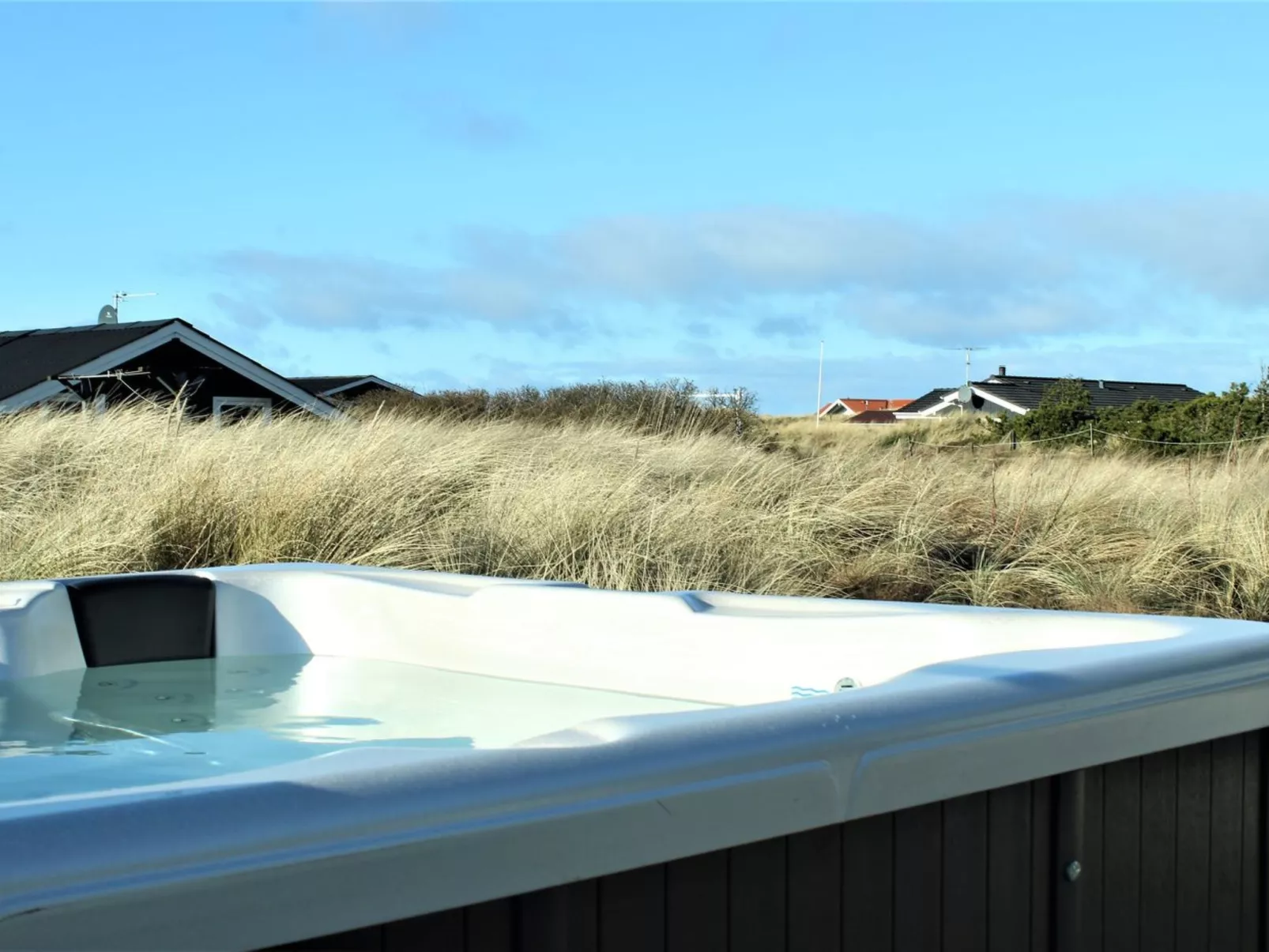 "Ennie" -  from the sea-Drinnen