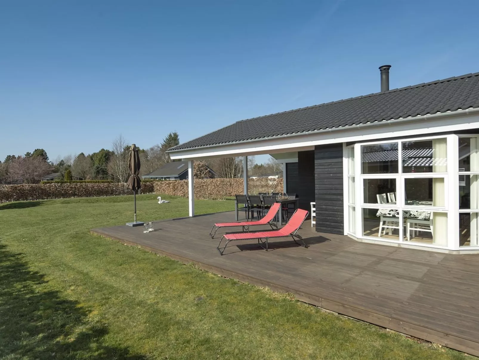 "Ayen" - 1.5km from the sea-Draußen